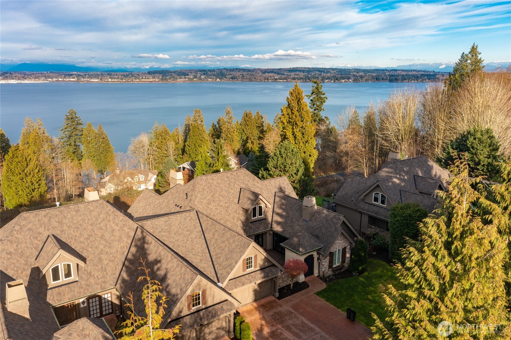 5543 Night Heron Drive