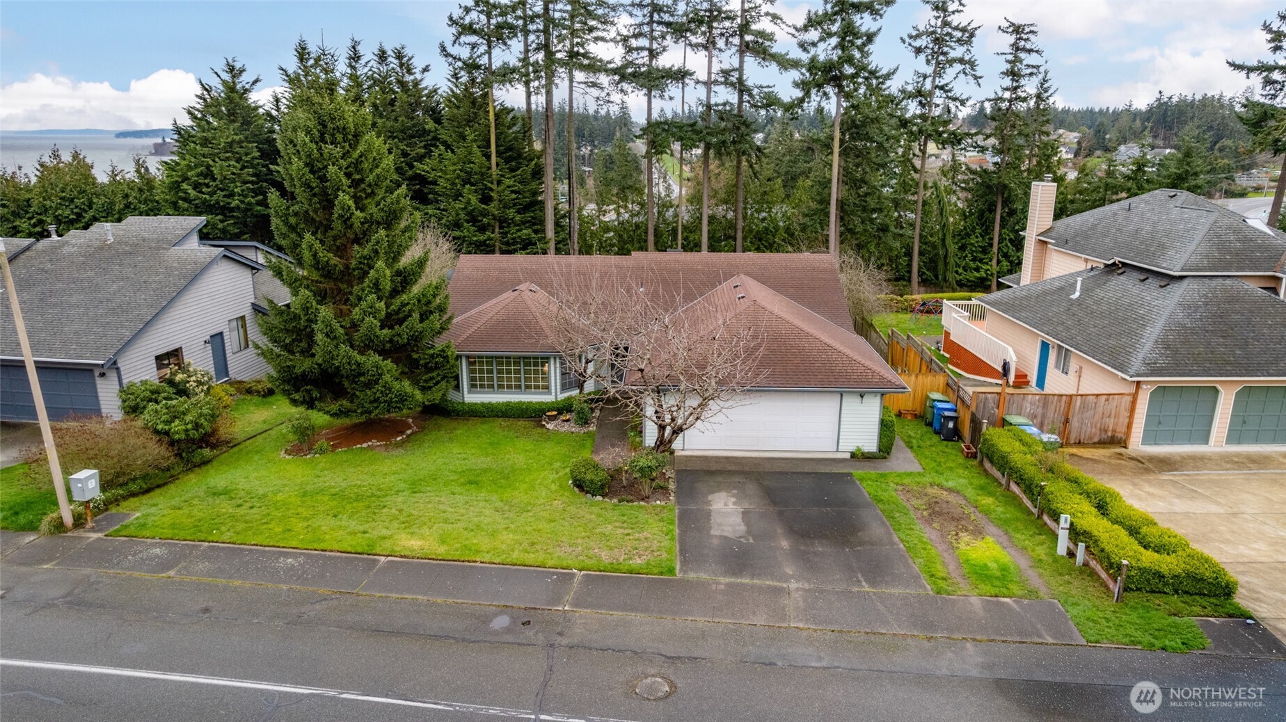 901 SW Barrington Drive