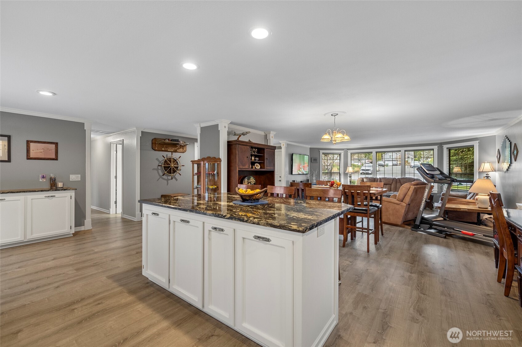 901 SW Barrington Drive