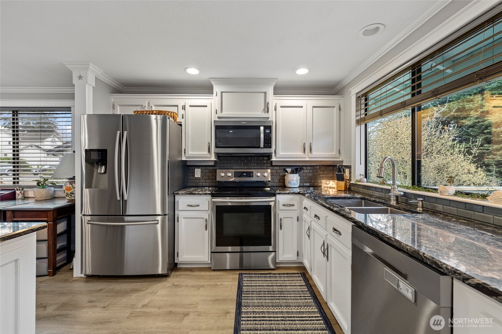 901 SW Barrington Drive