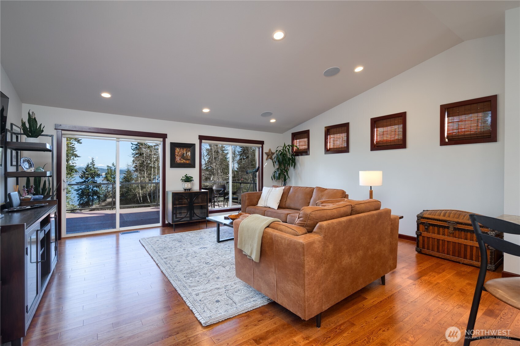 2303 North Bluff Road