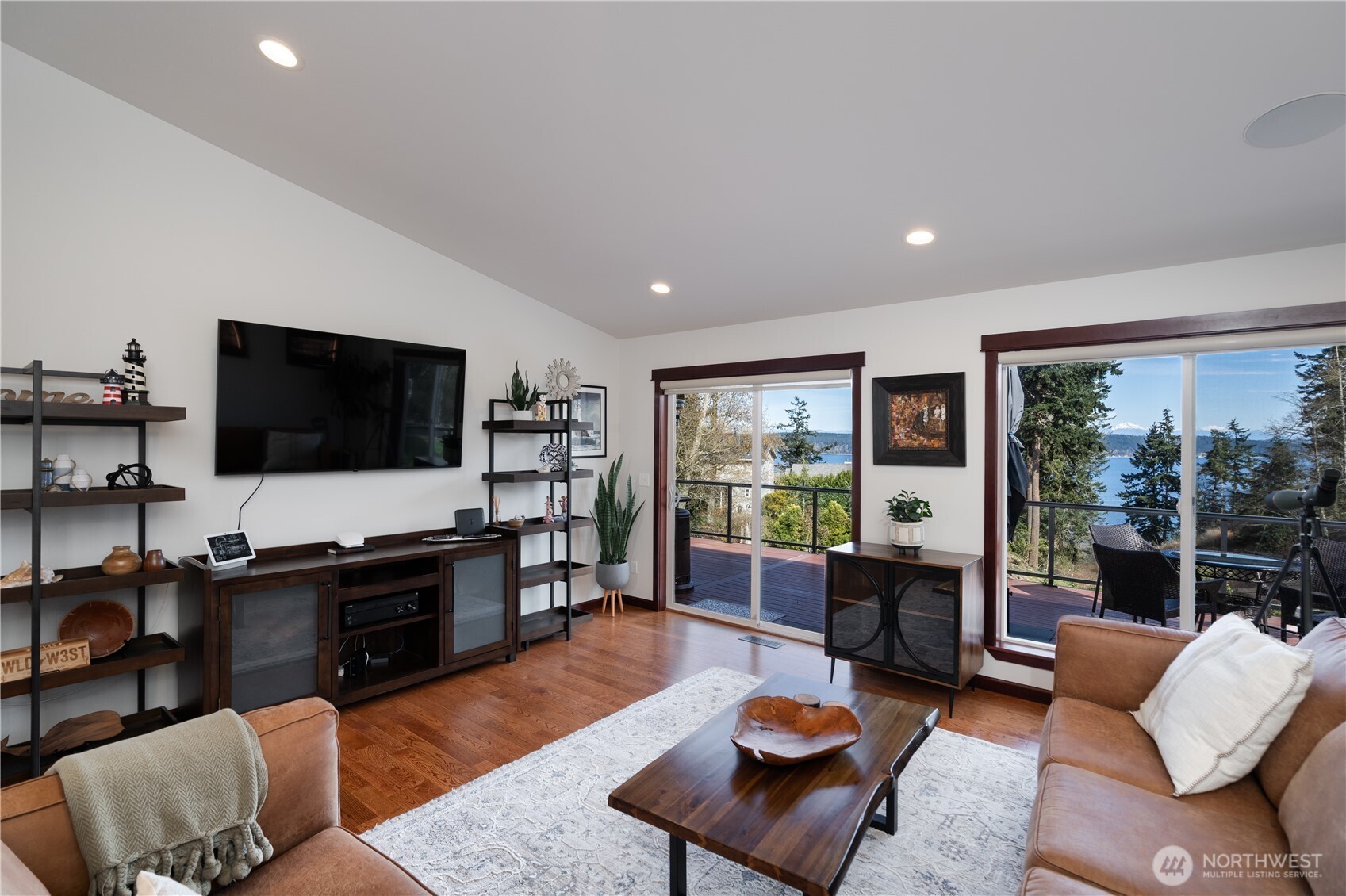 2303 North Bluff Road