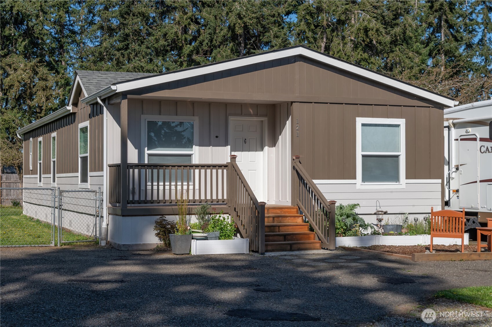121 Cottonwood Lane
