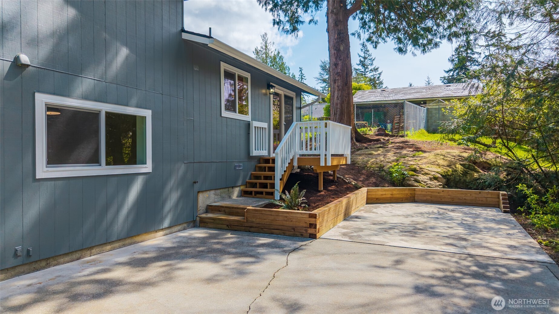 13294 Thompson Road