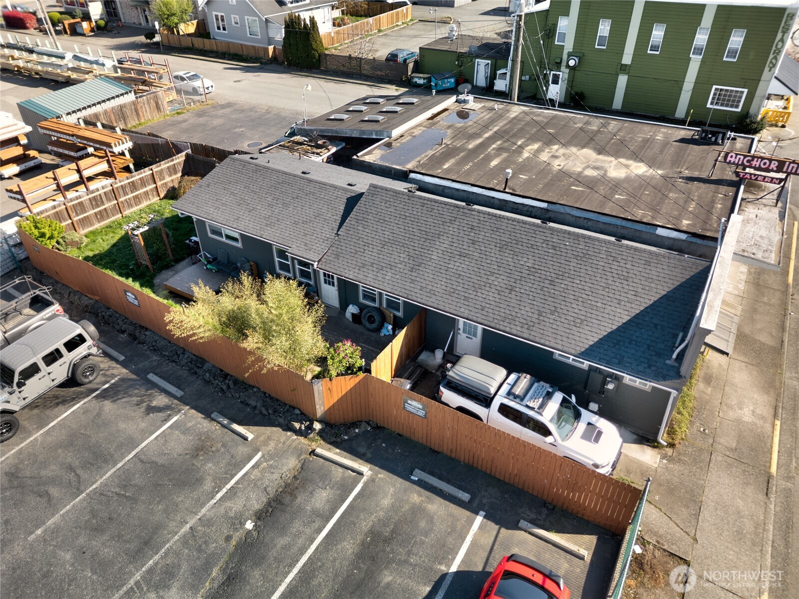 1917 Commercial Avenue