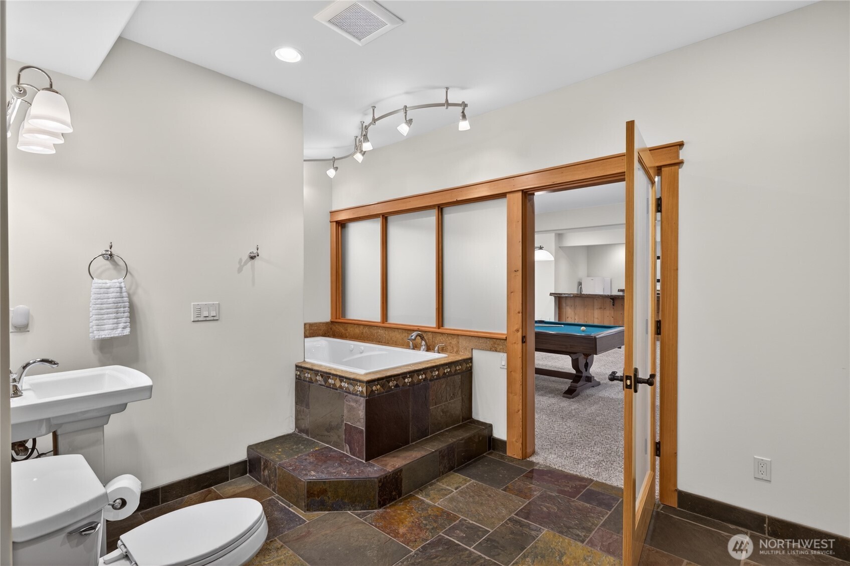3589 Davie Lane