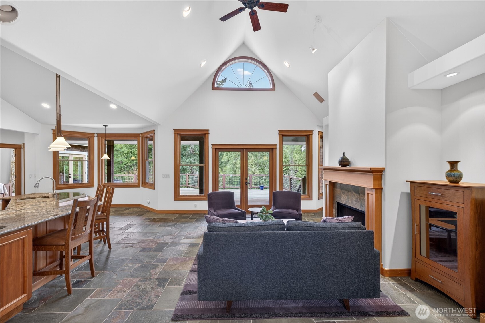 3589 Davie Lane