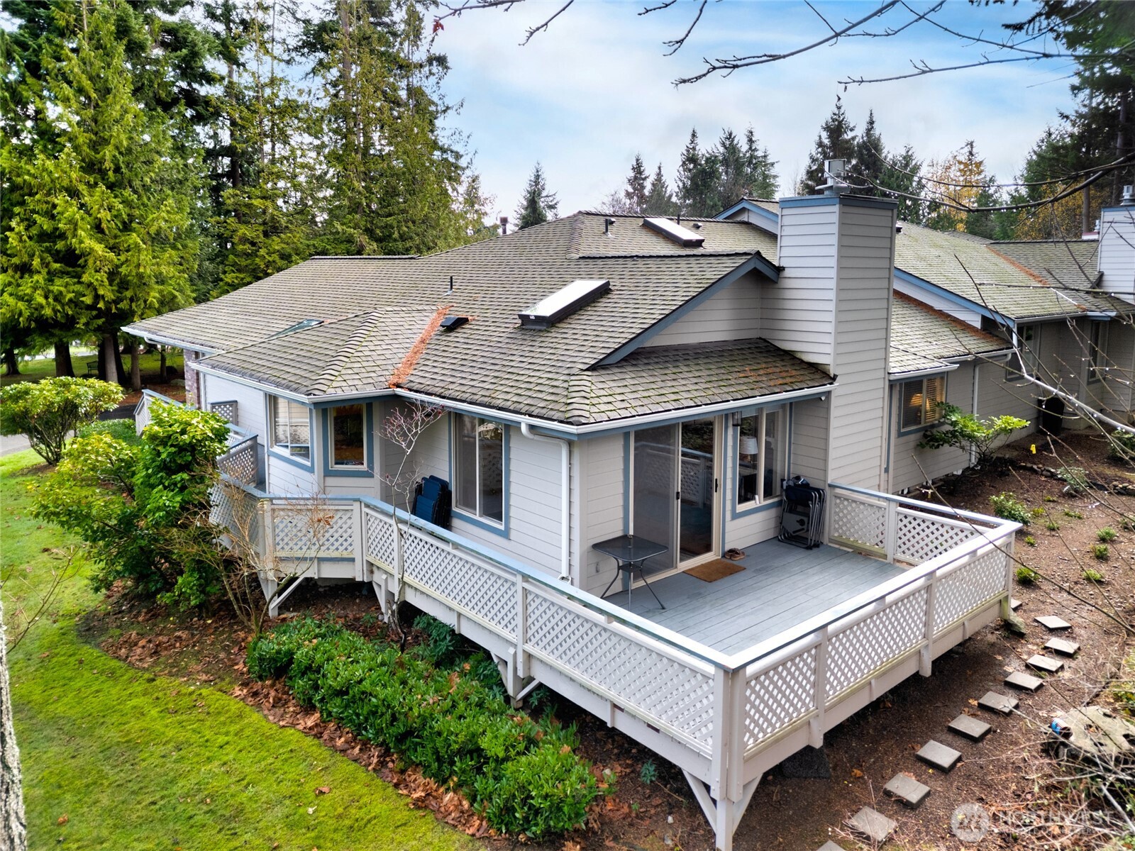 2108 Creekside Circle