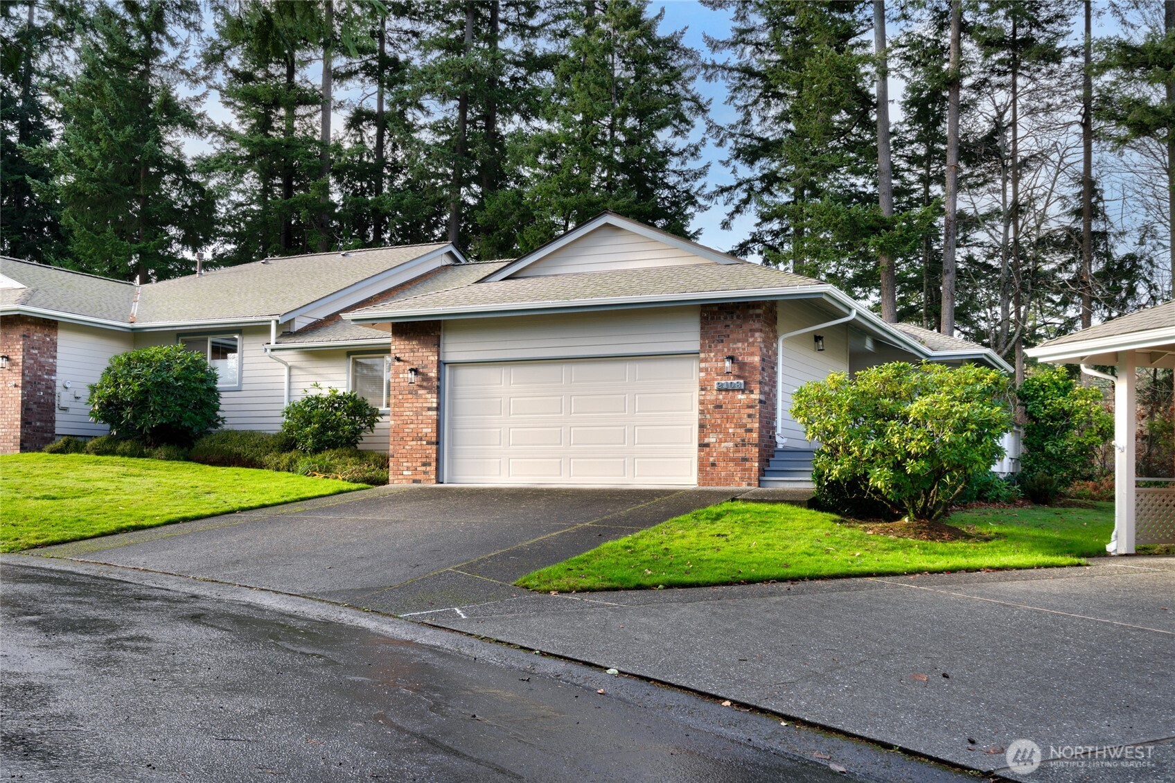 2108 Creekside Circle
