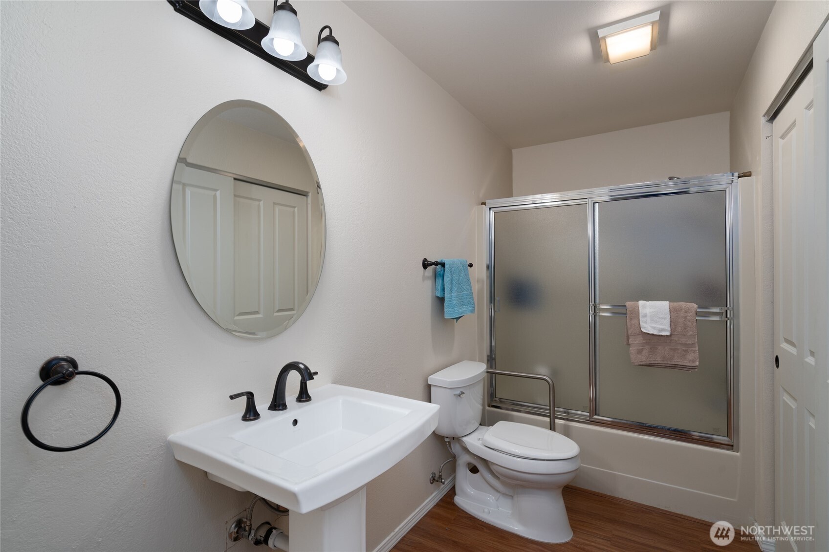 2108 Creekside Circle