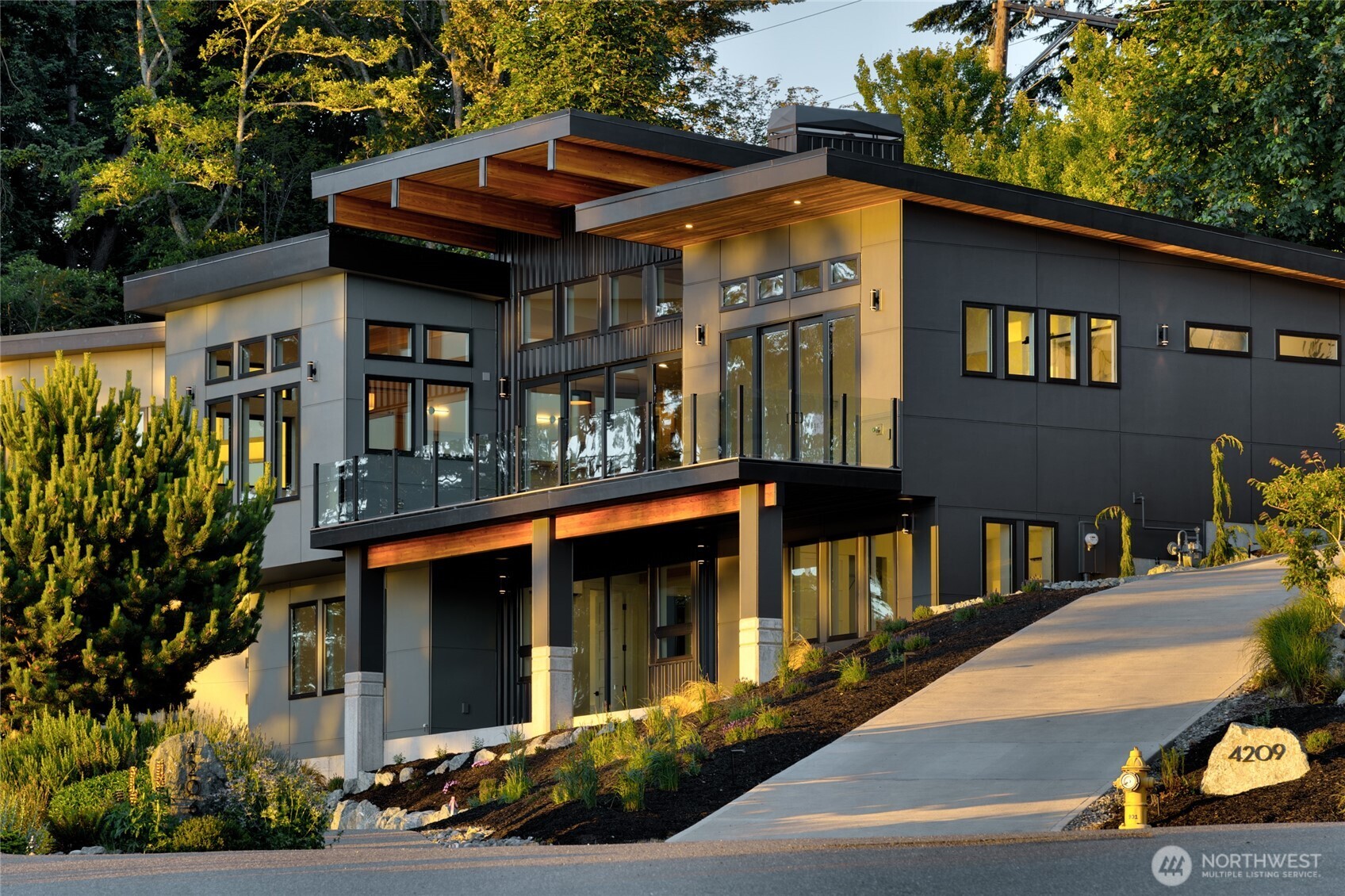 4209 Navigator Lane
