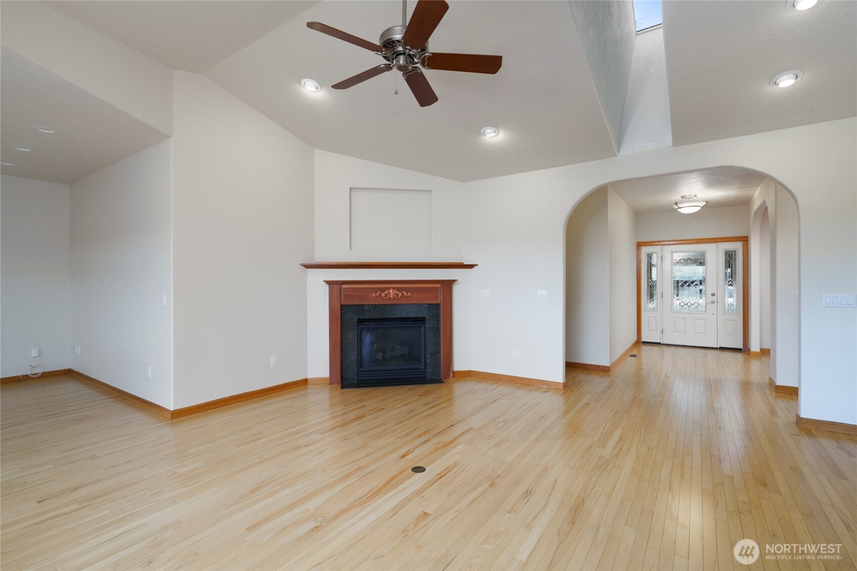 1810 Island View Place