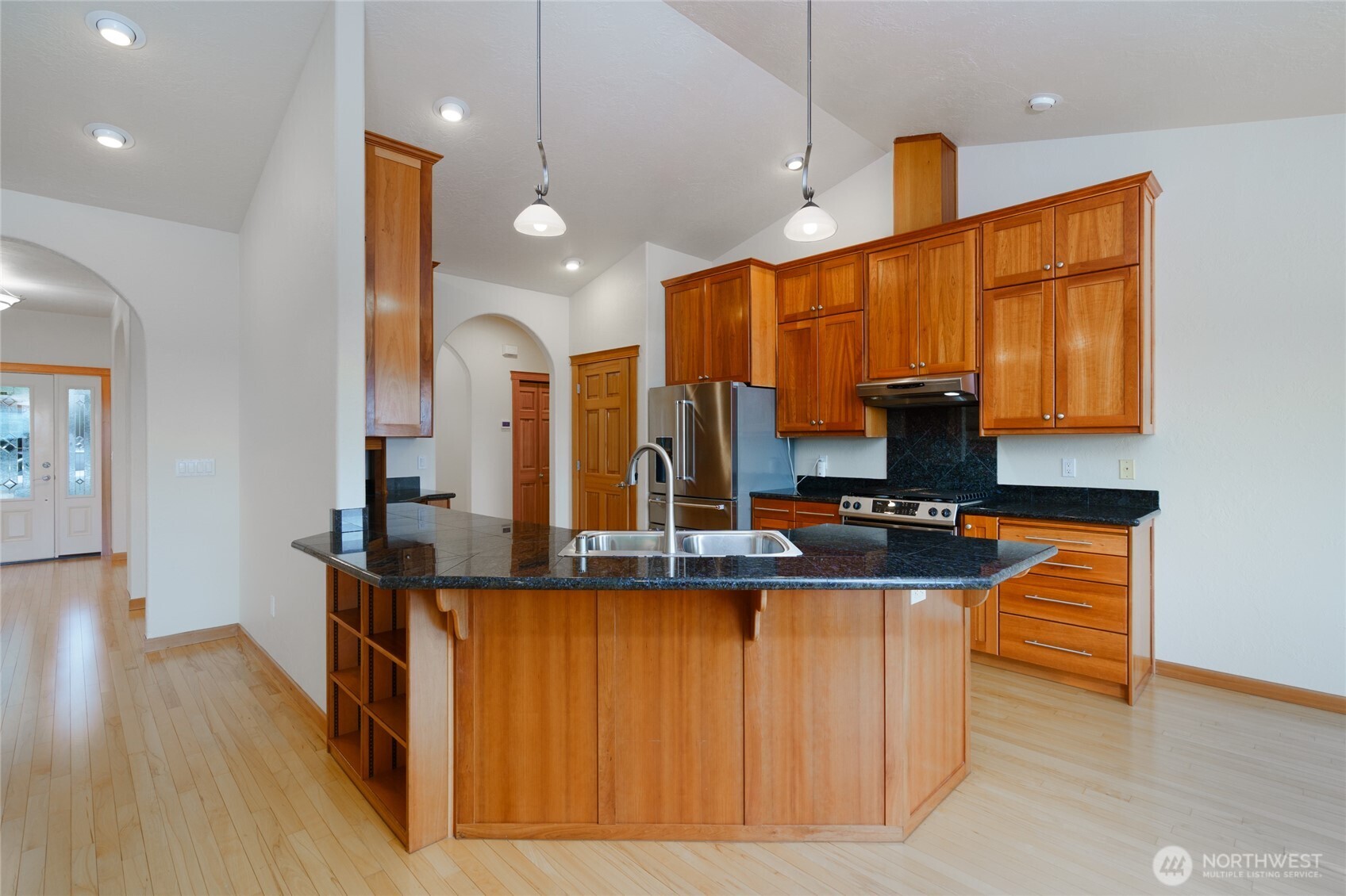 1810 Island View Place
