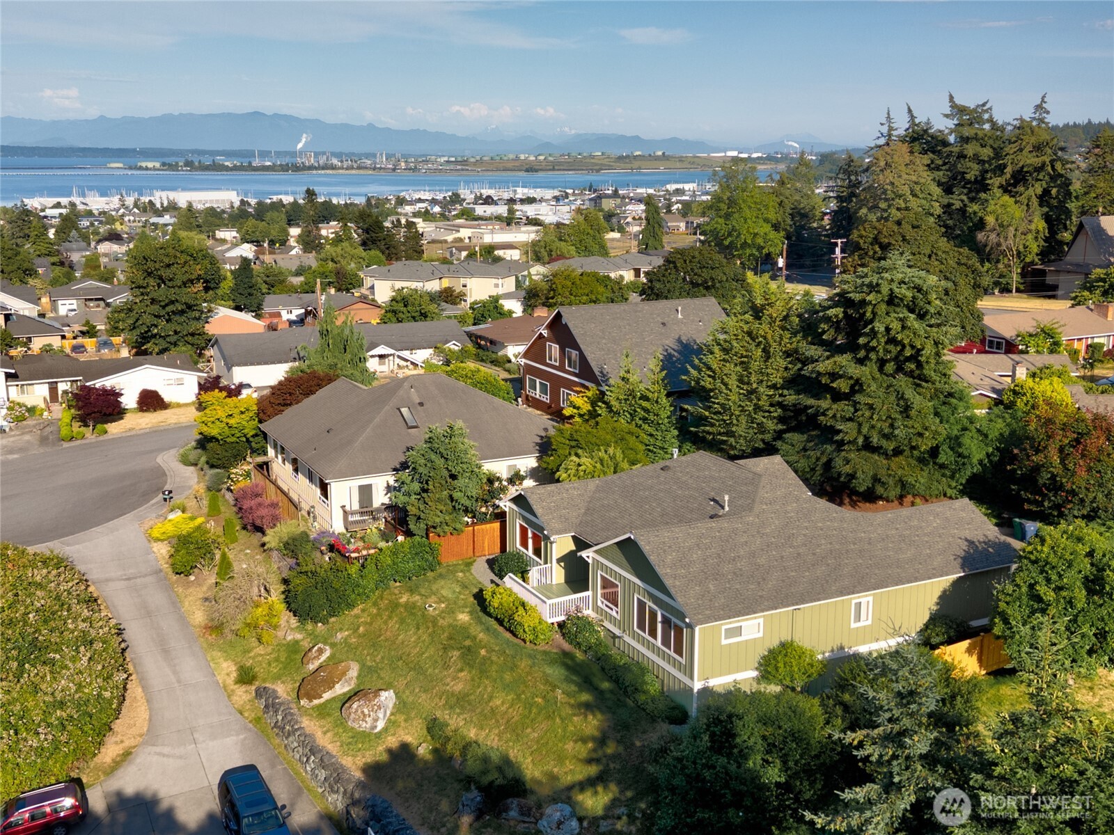 1810 Island View Place