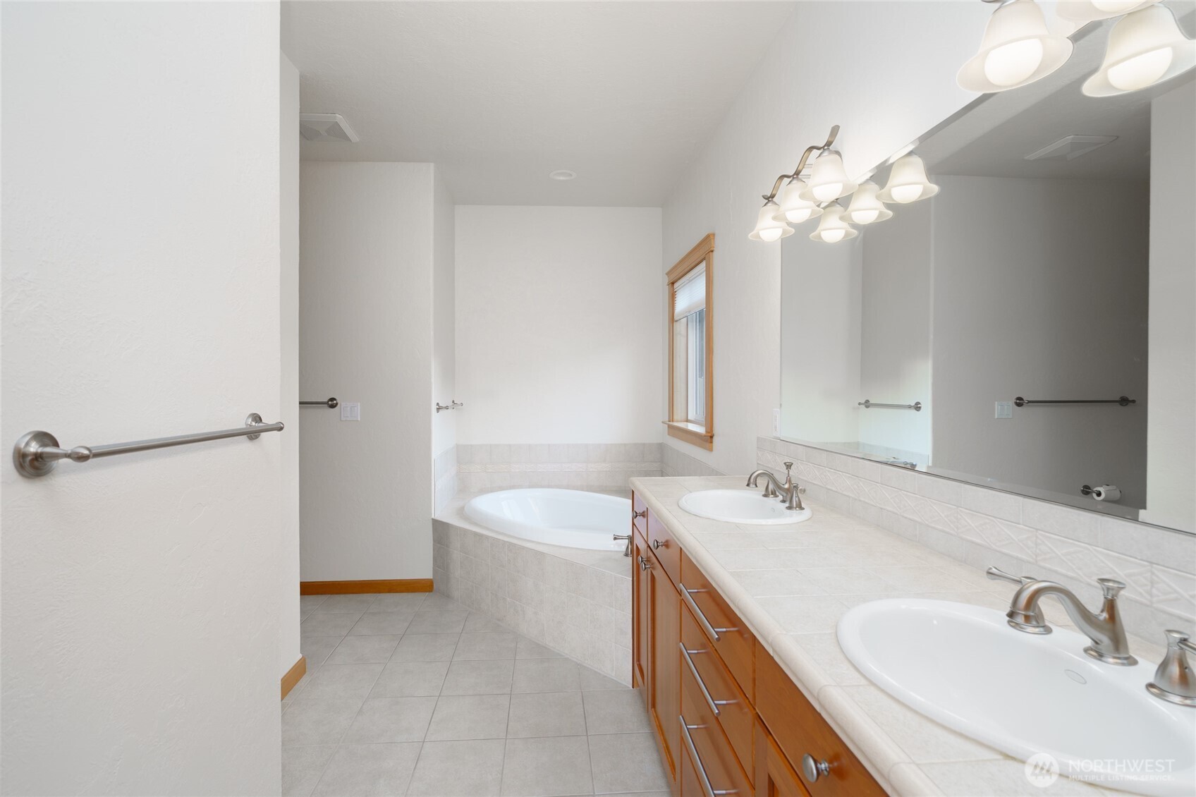 1810 Island View Place