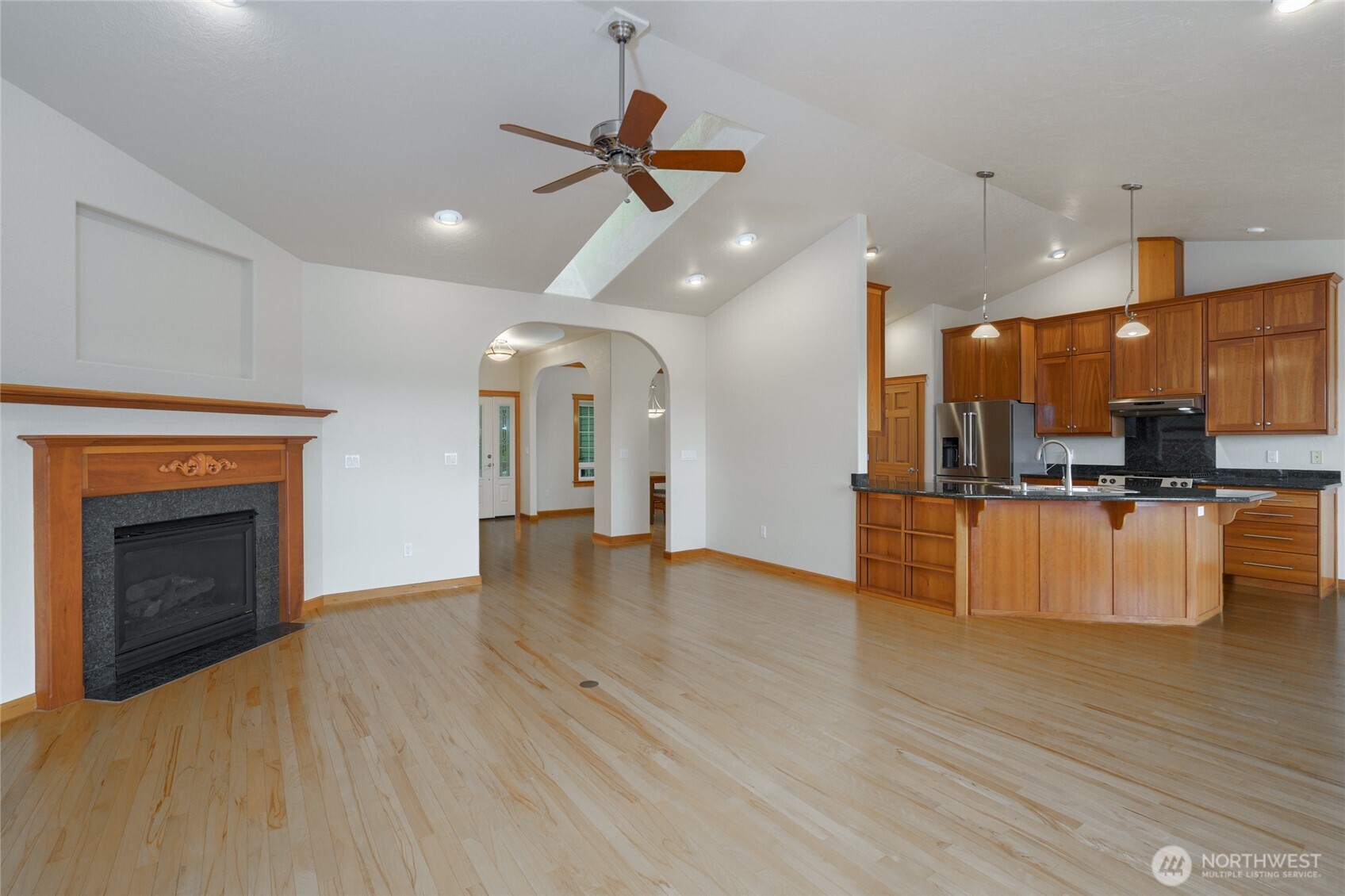 1810 Island View Place