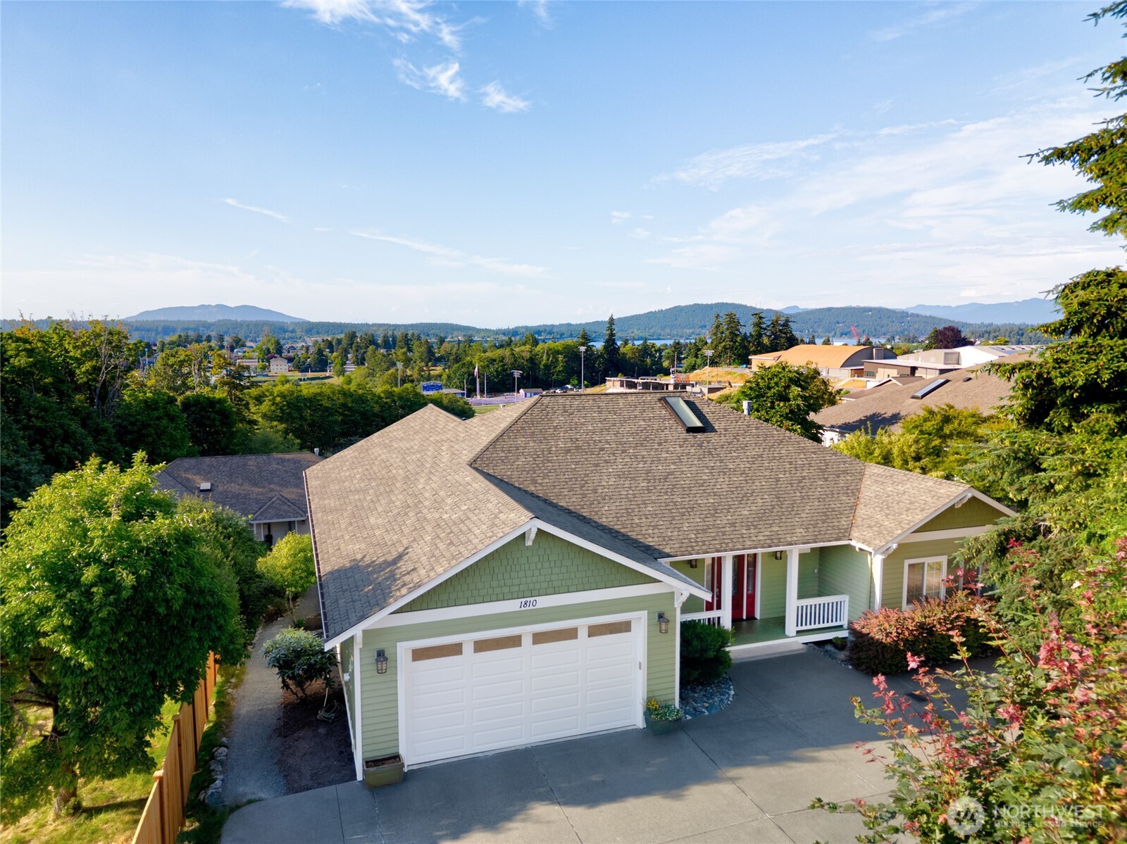 1810 Island View Place