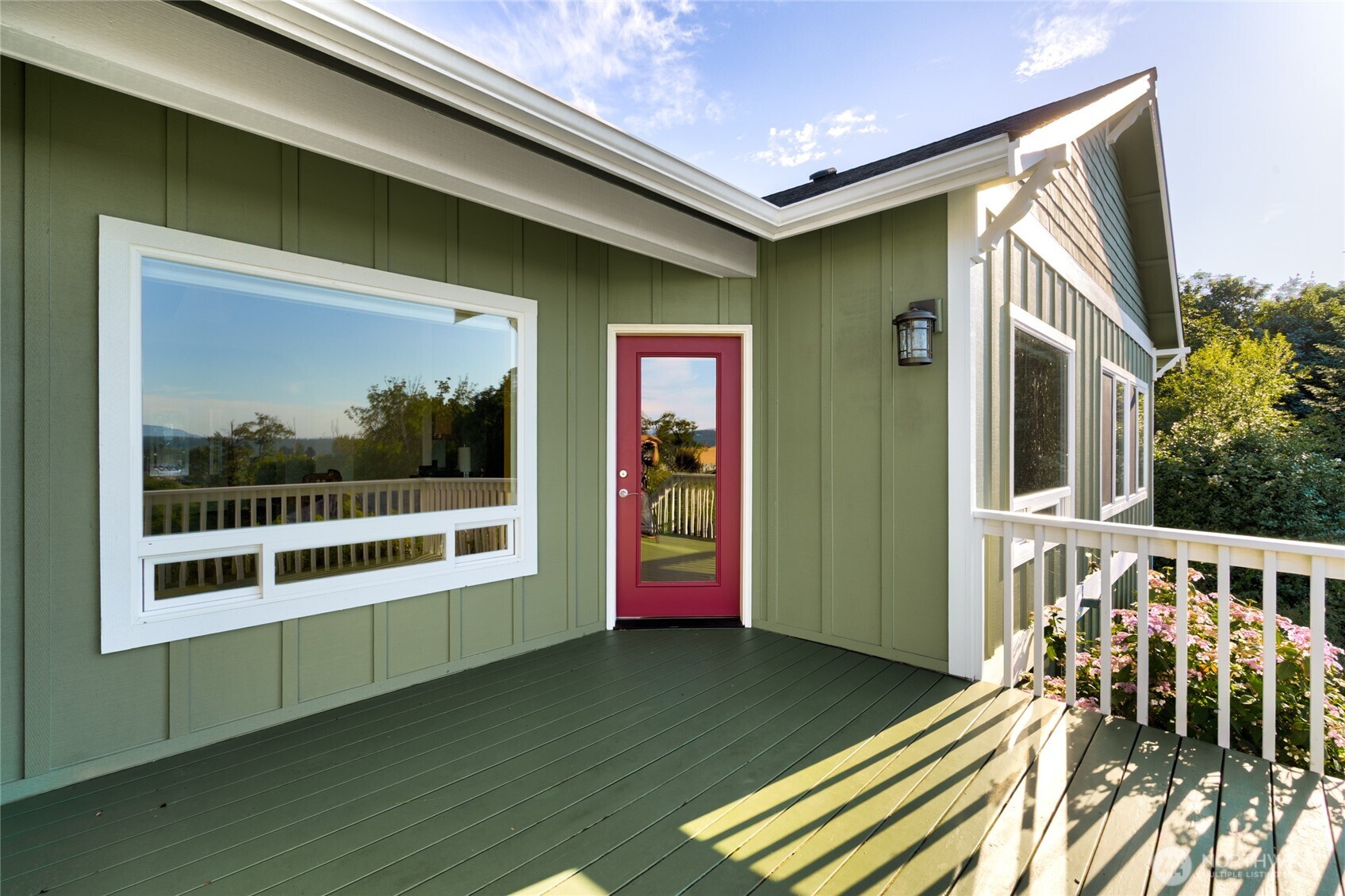 1810 Island View Place