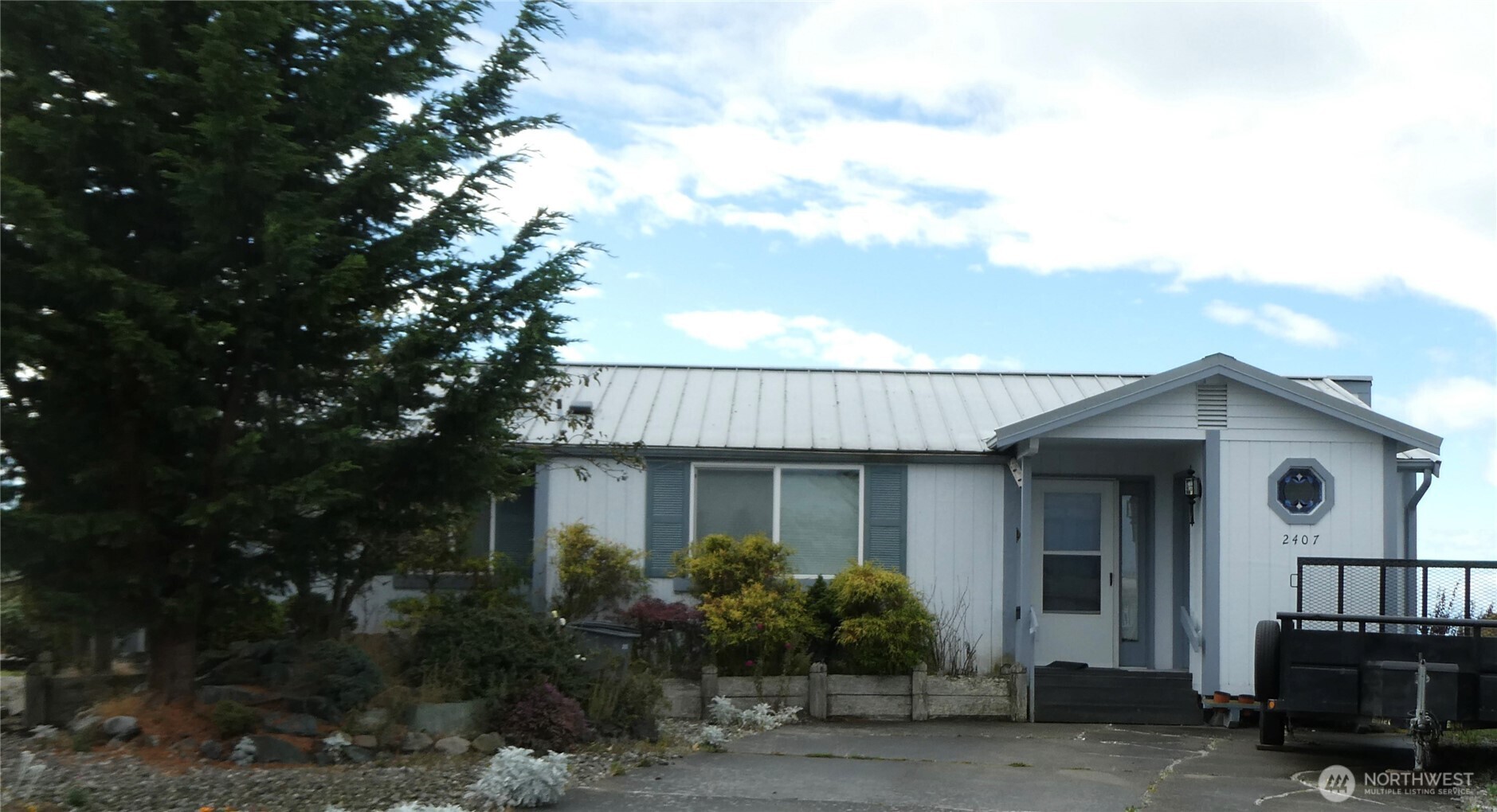 2407 Piper Place