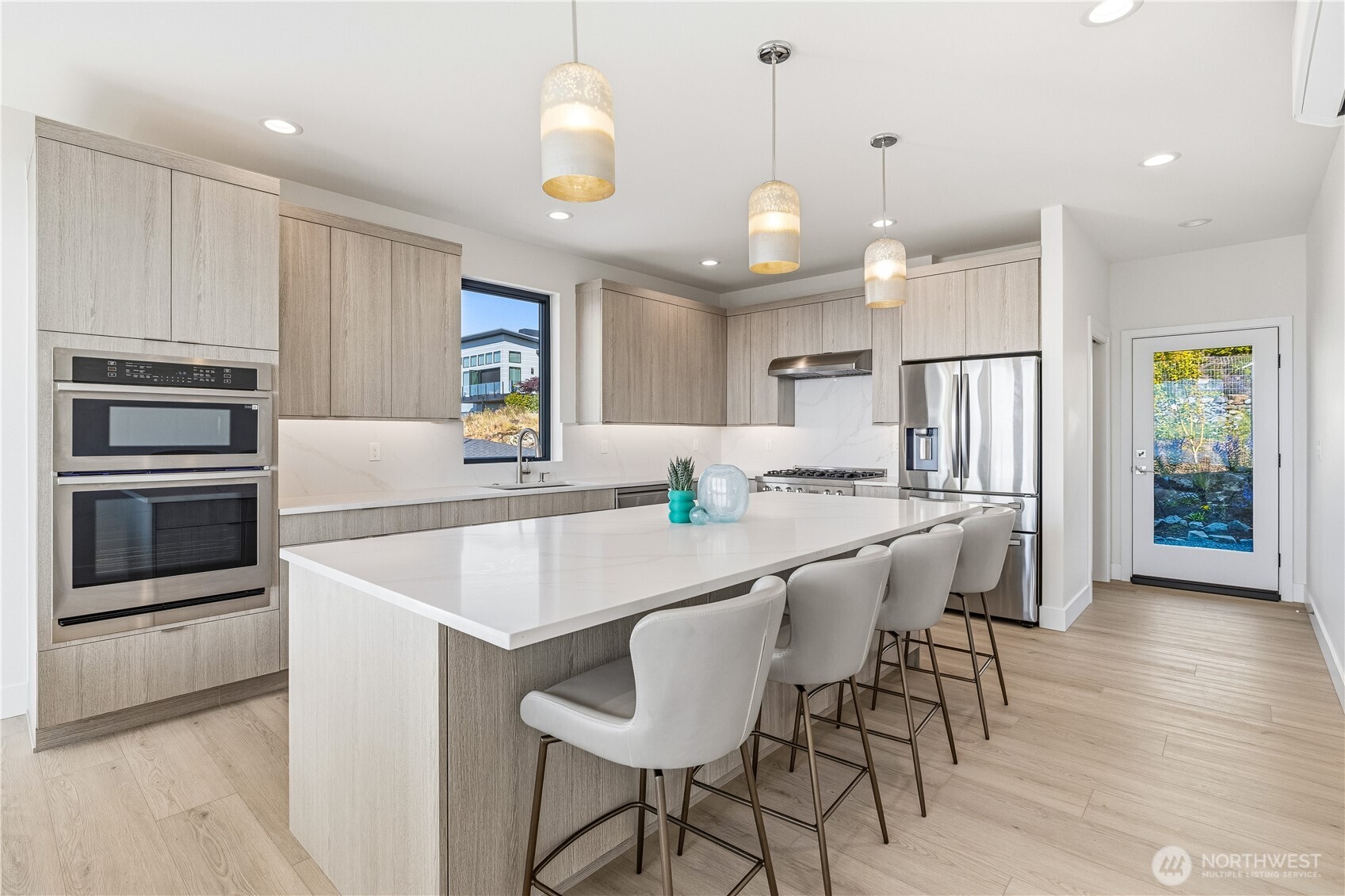 3923 RockRidge Parkway