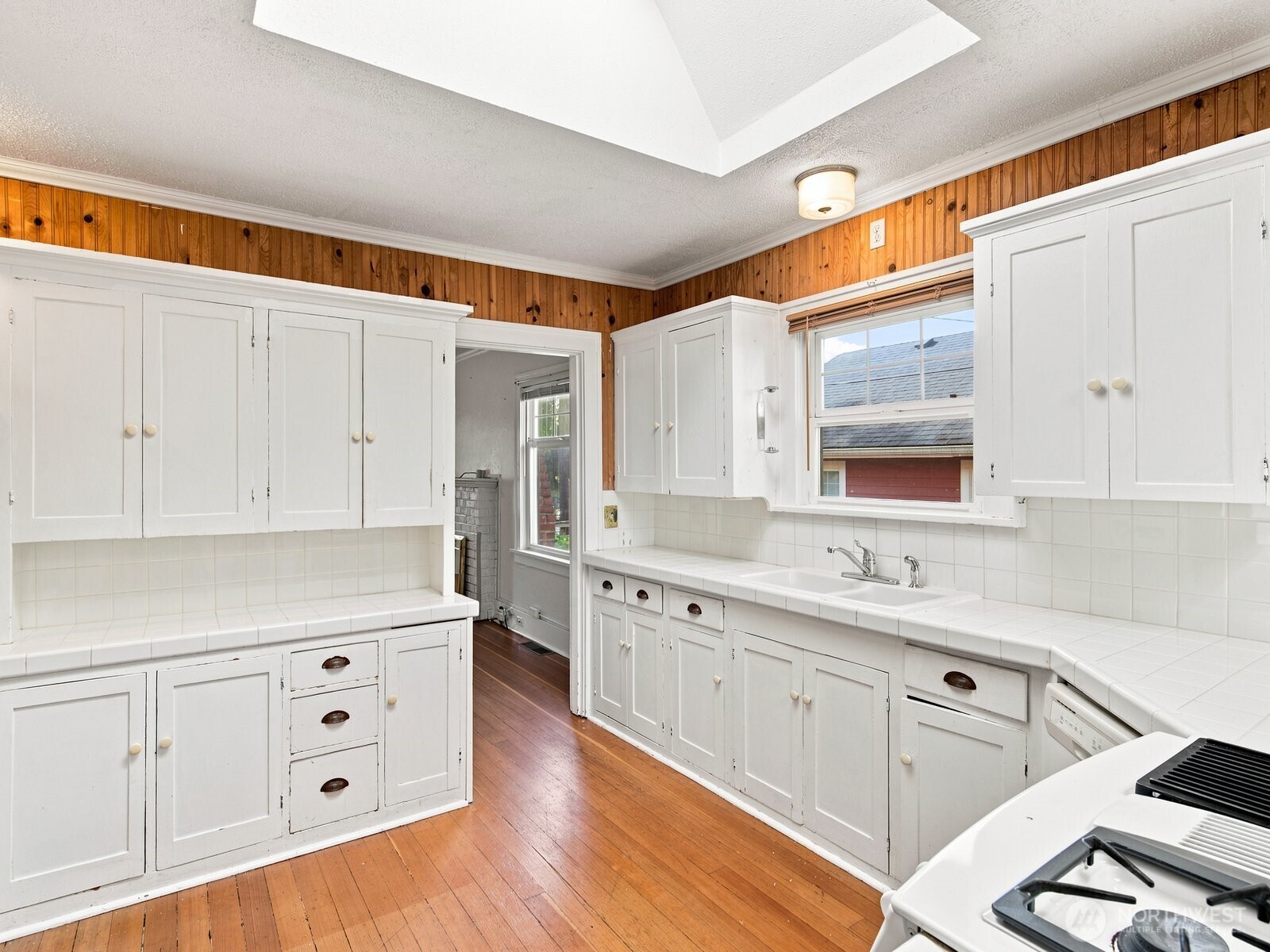 803 S 10th Street