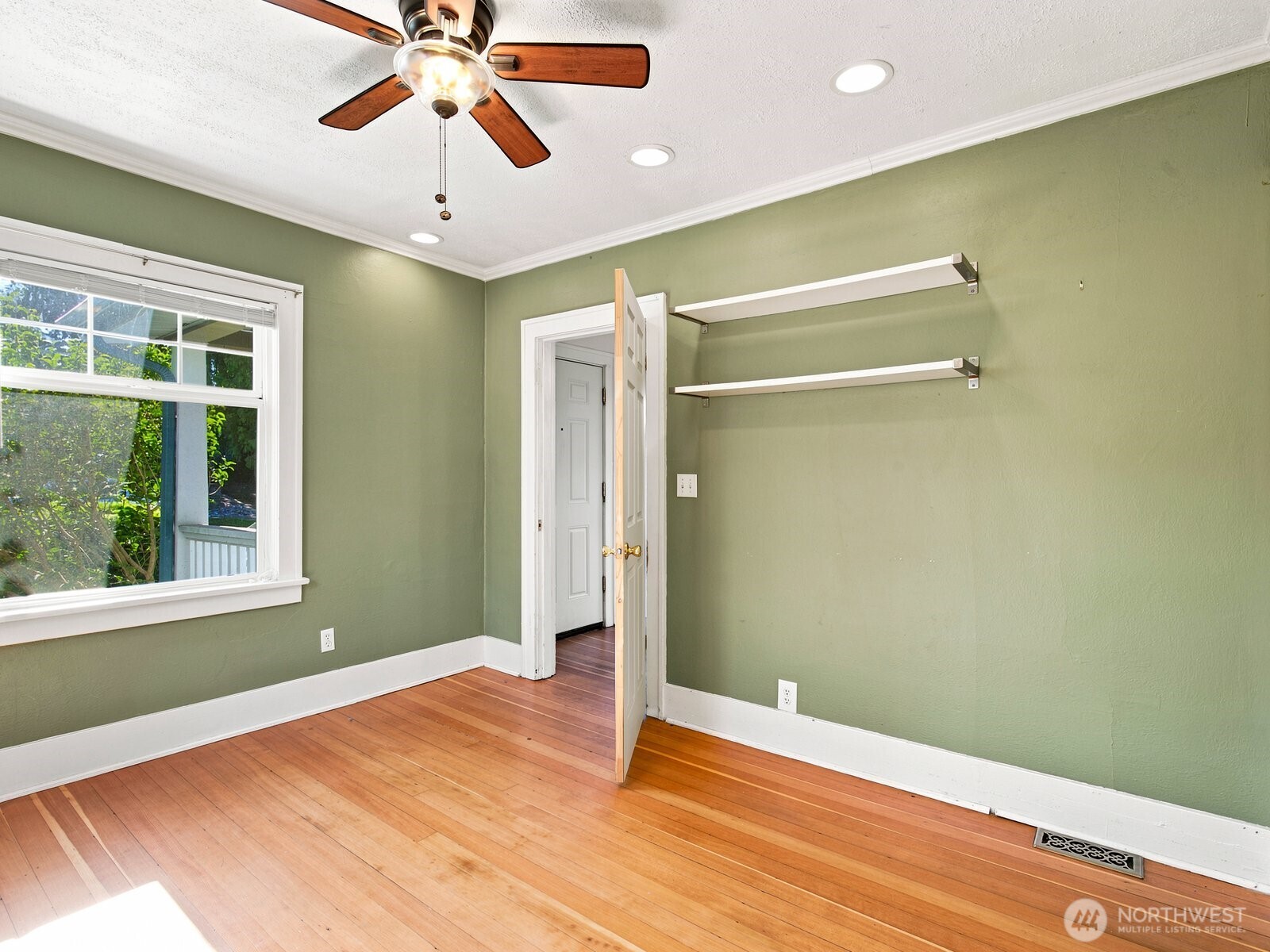 803 S 10th Street