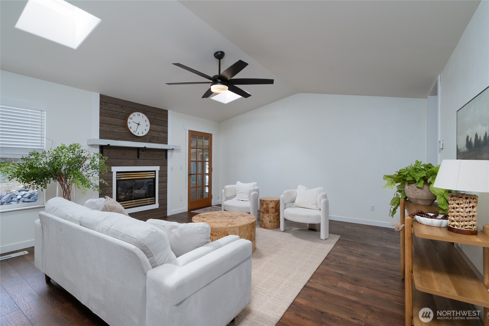 2033 Navy Lane
