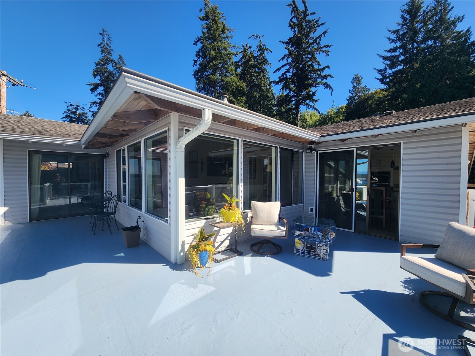2426 Eastpoint Drive