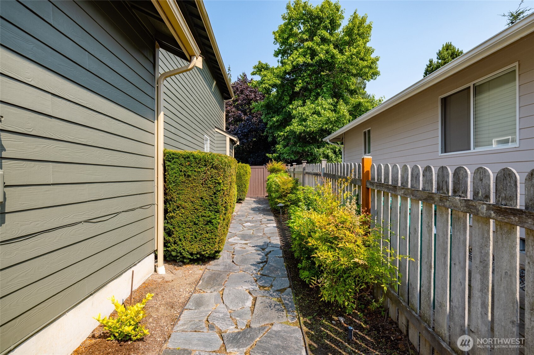 1811 Copper Pond Place