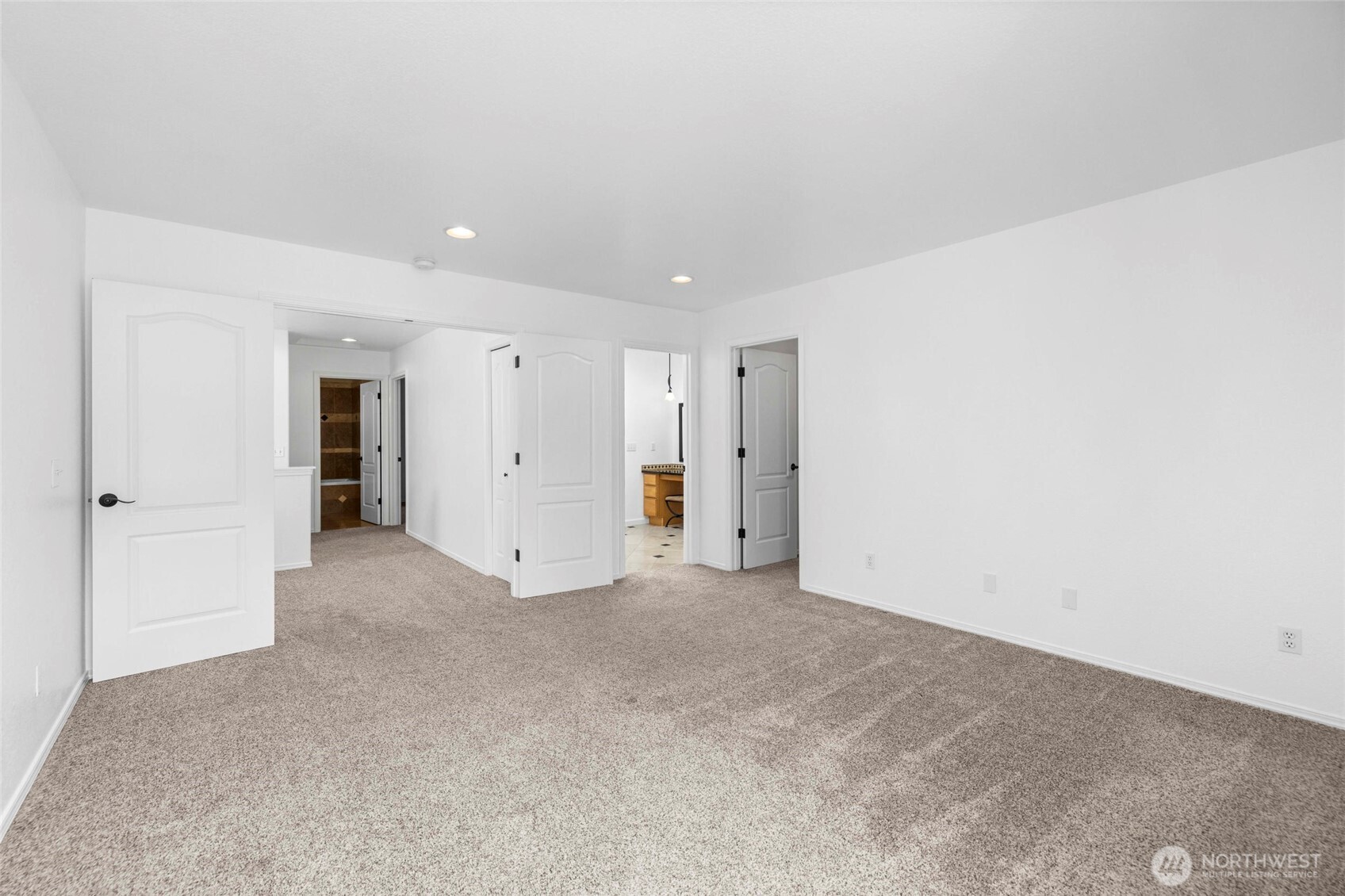 1811 Copper Pond Place