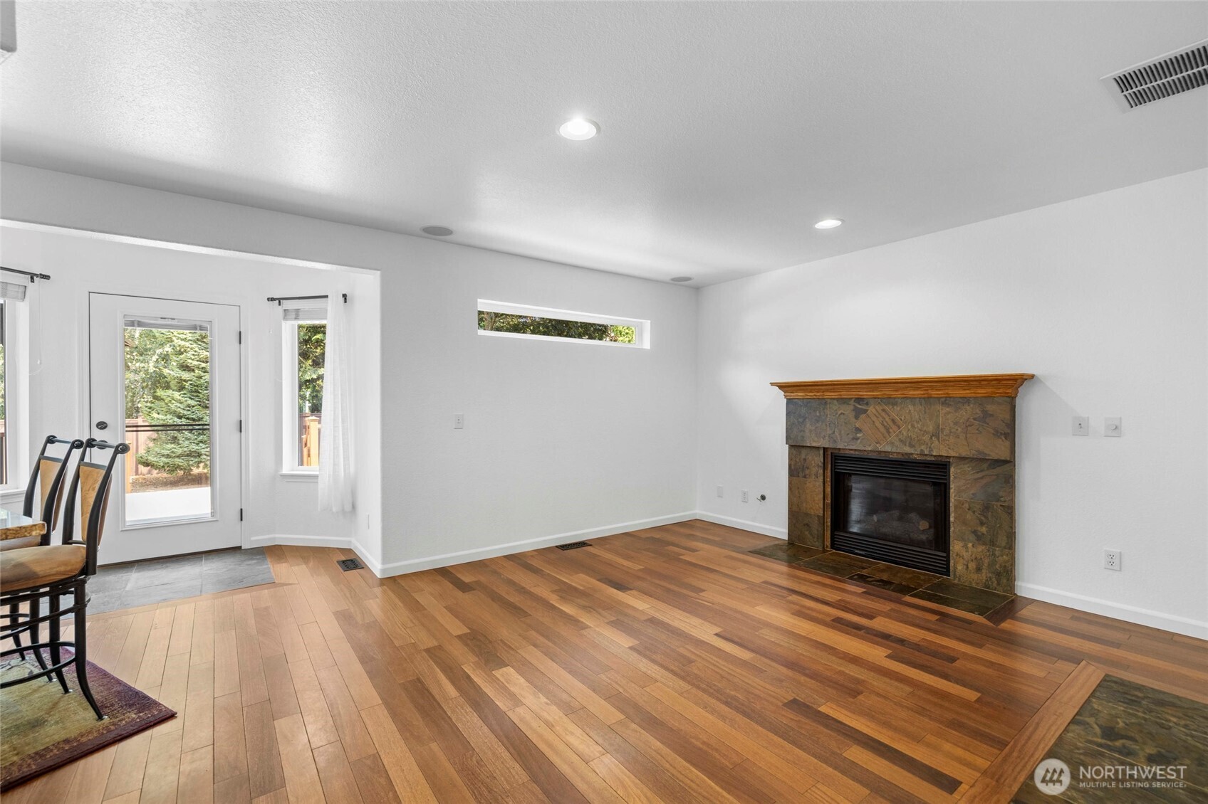 1811 Copper Pond Place
