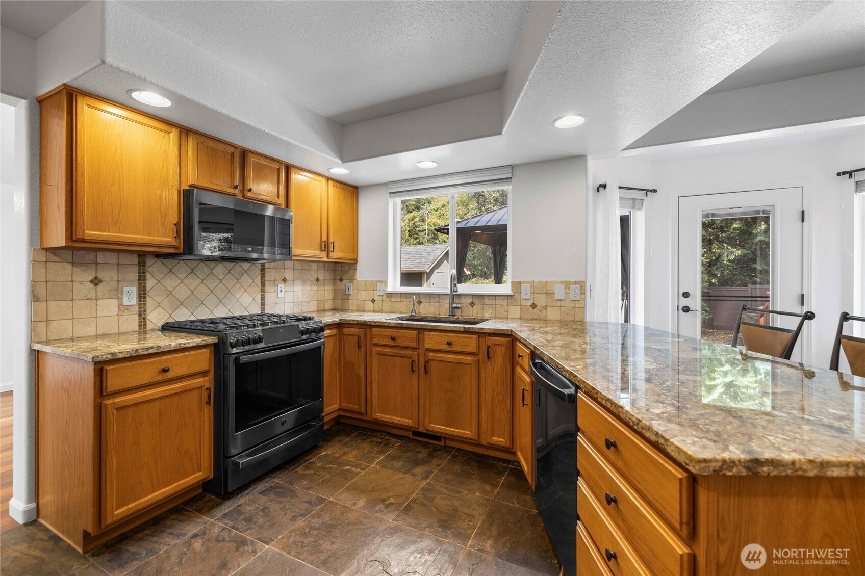 1811 Copper Pond Place
