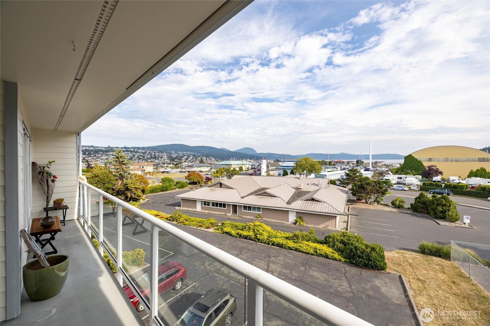 1800 Skyline Way Unit: 306