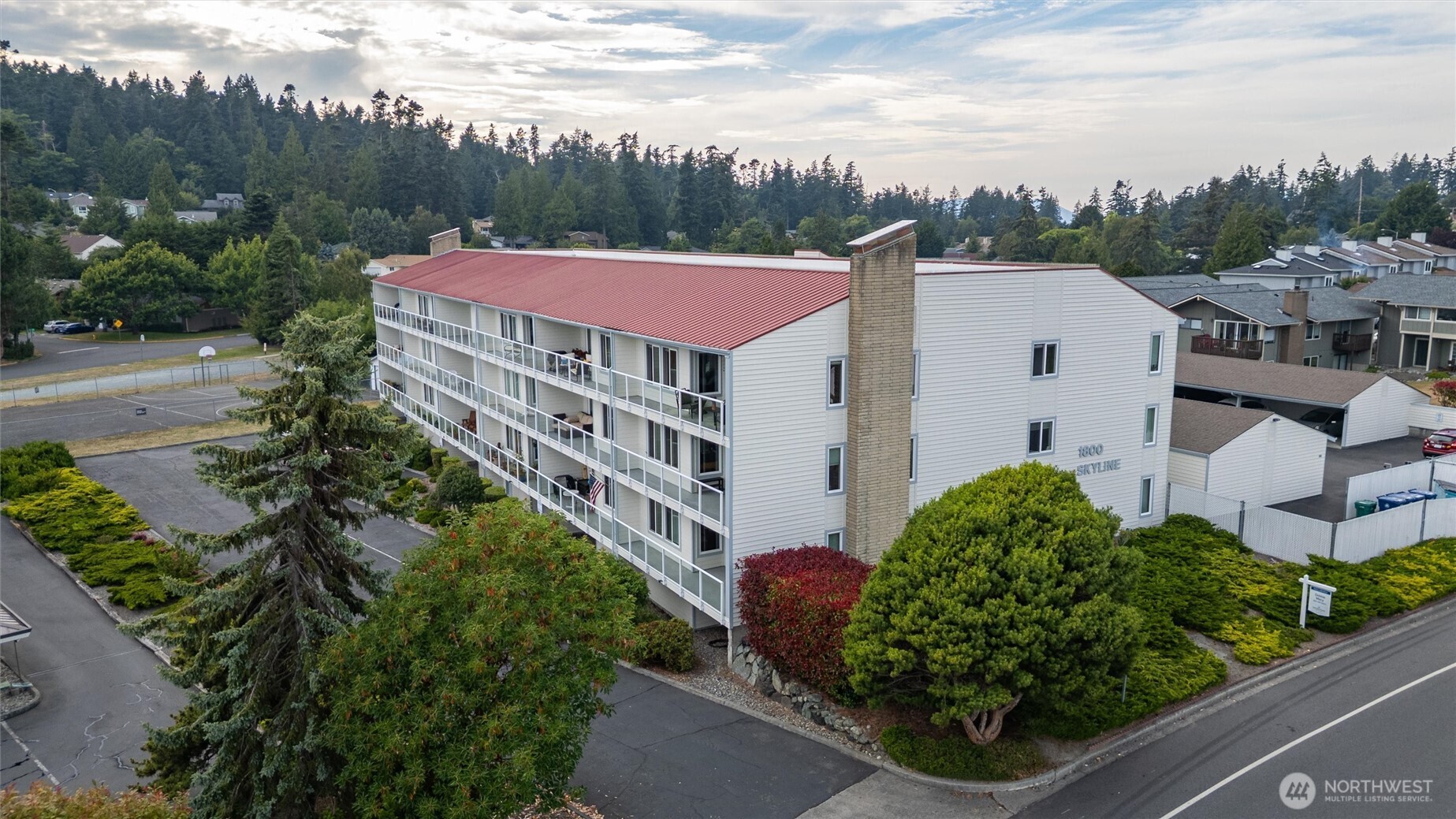1800 Skyline Way Unit: 306