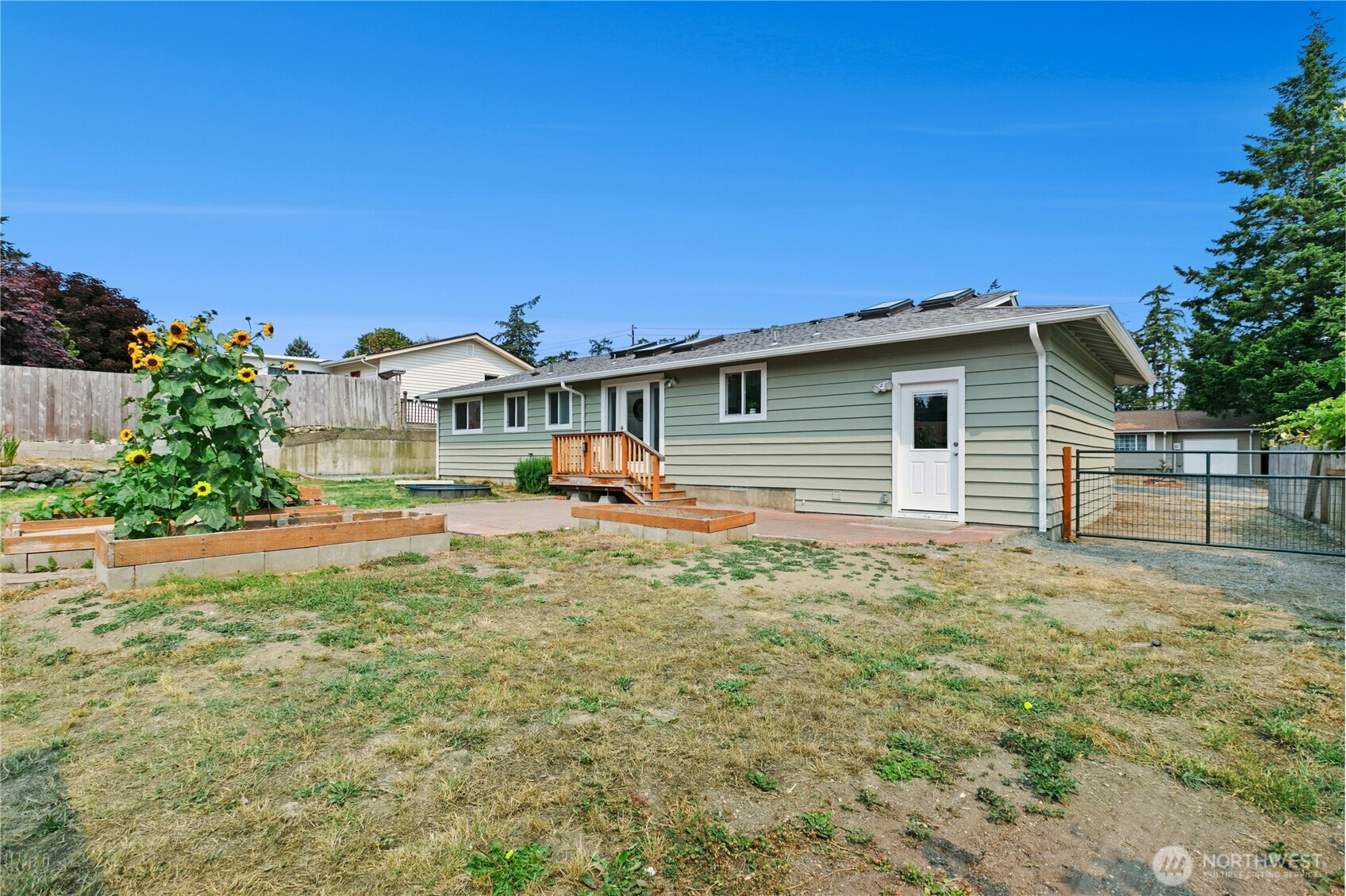 131 NW Clipper Drive