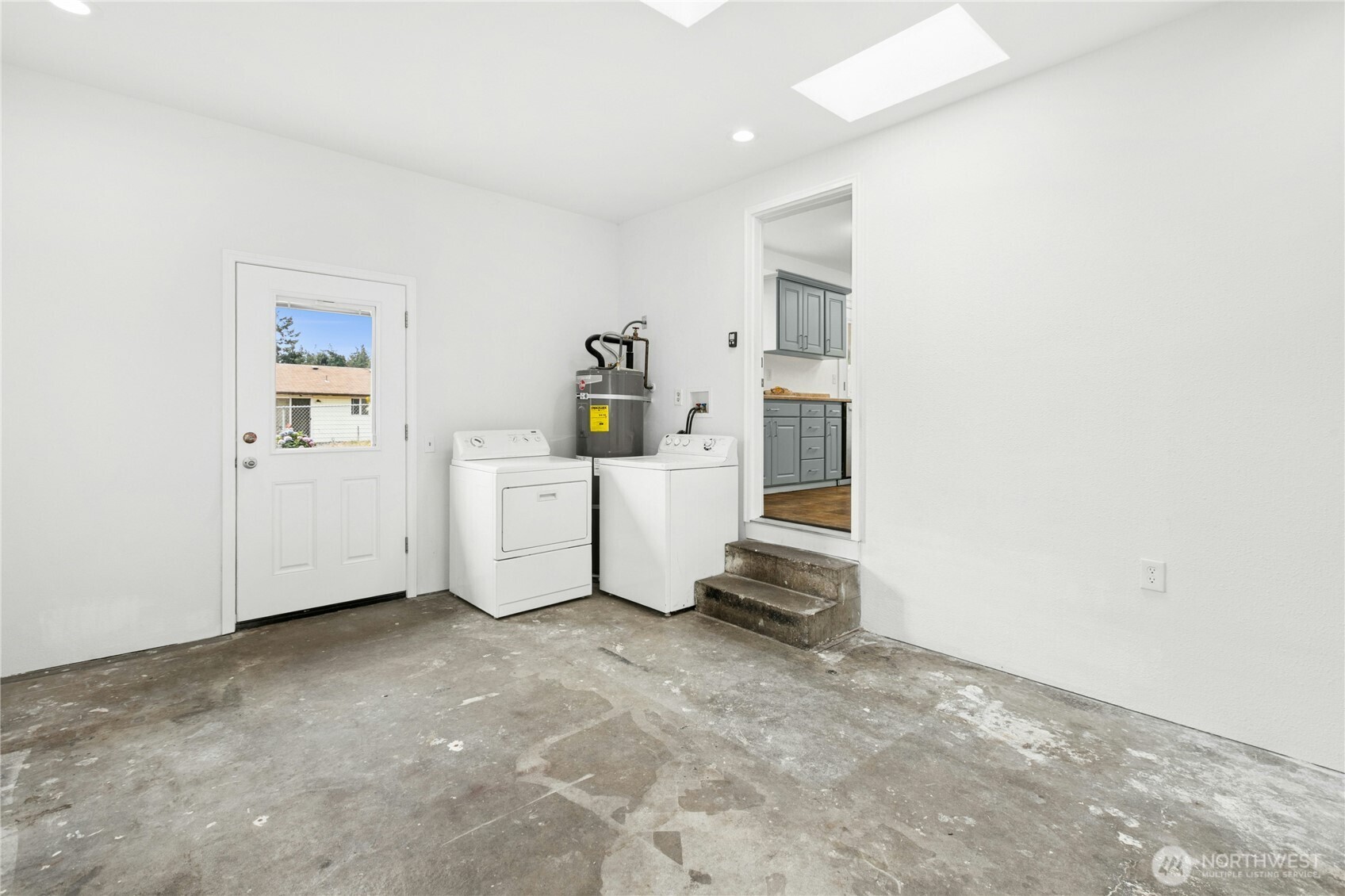 131 NW Clipper Drive