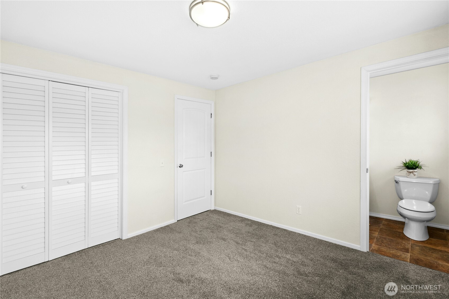 131 NW Clipper Drive