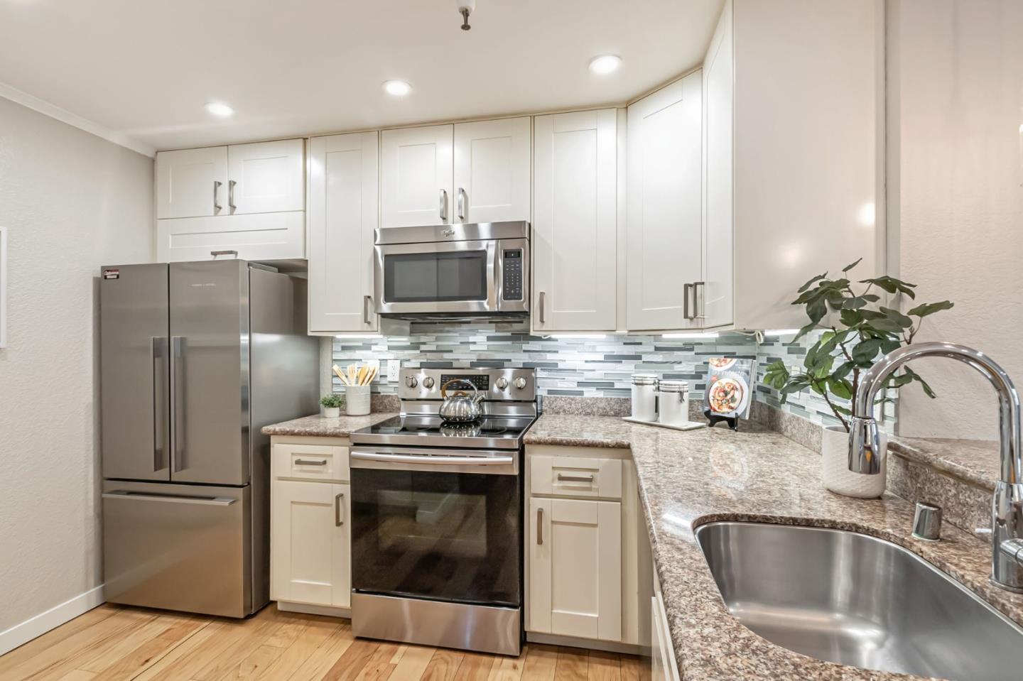 1106 La Terrace CIR