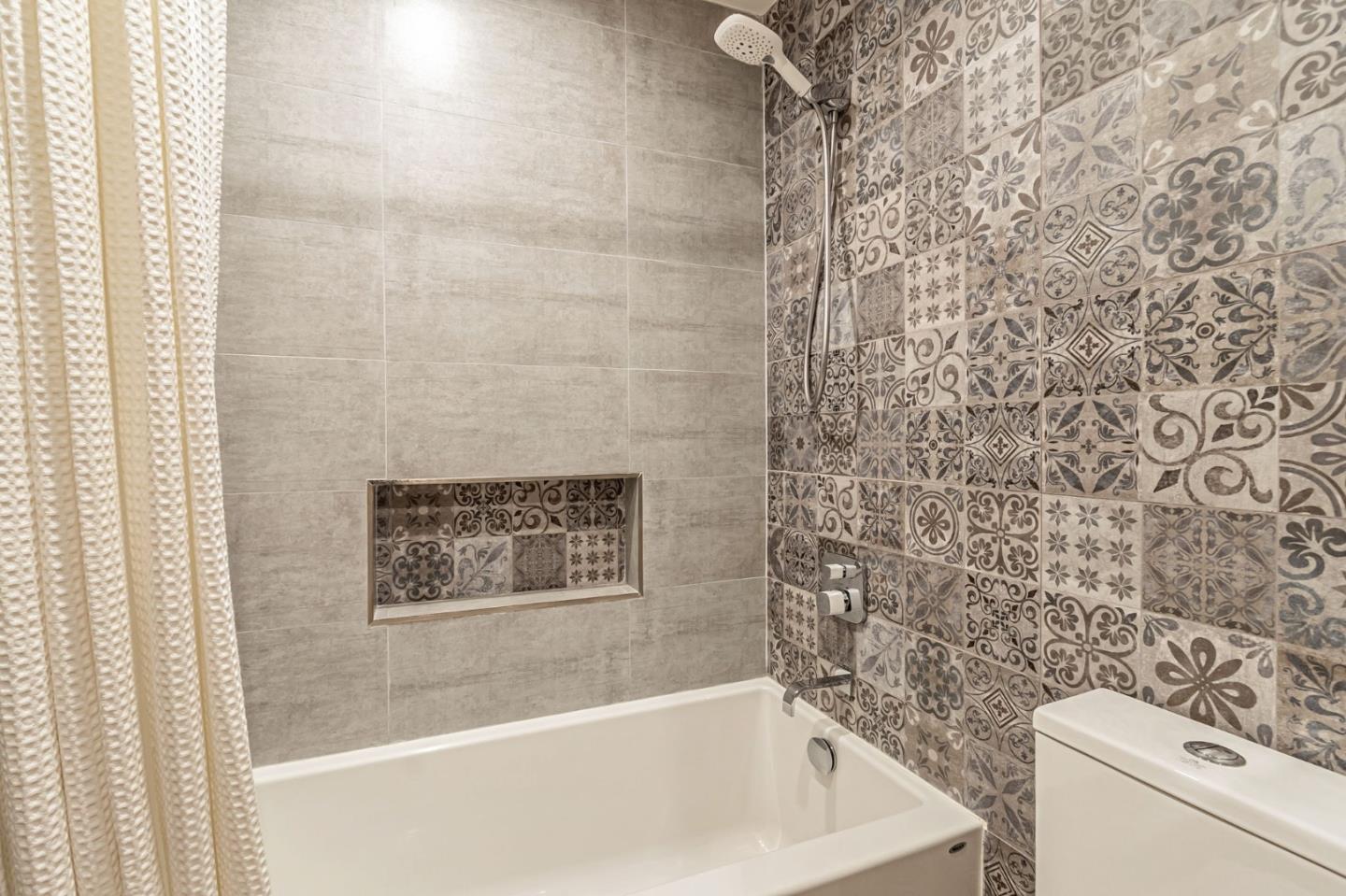 1106 La Terrace CIR