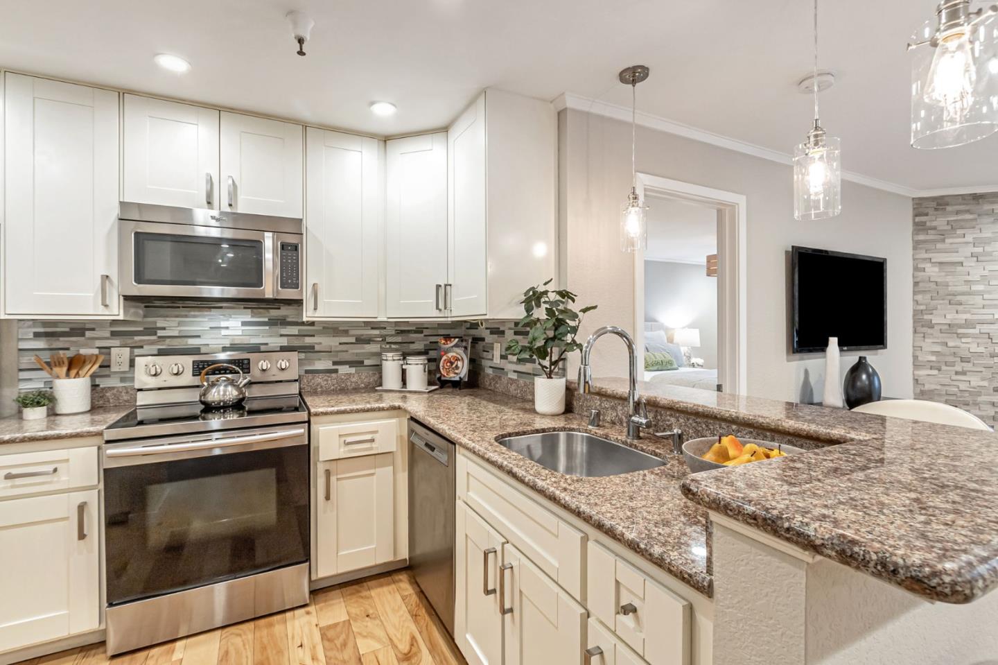 1106 La Terrace CIR