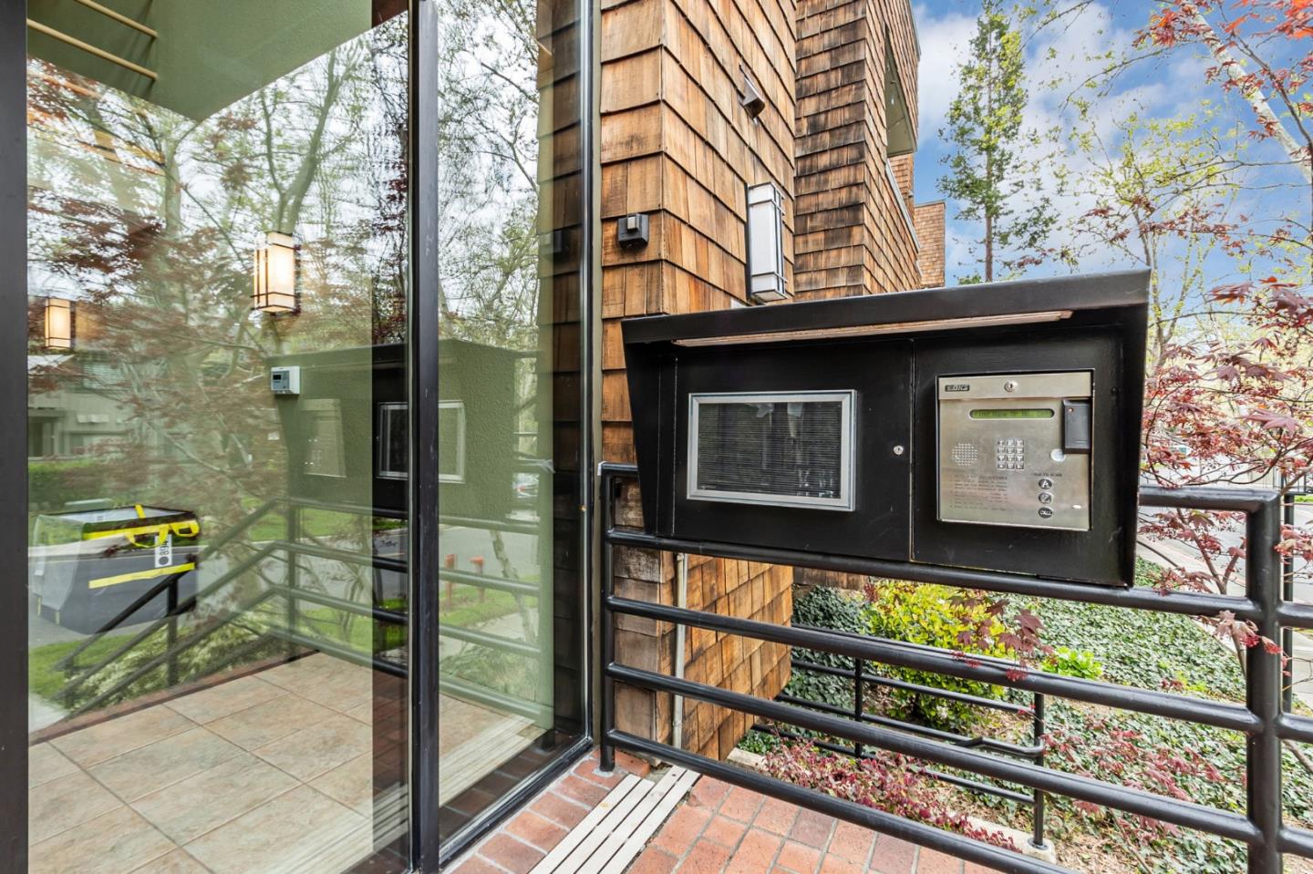 1106 La Terrace CIR