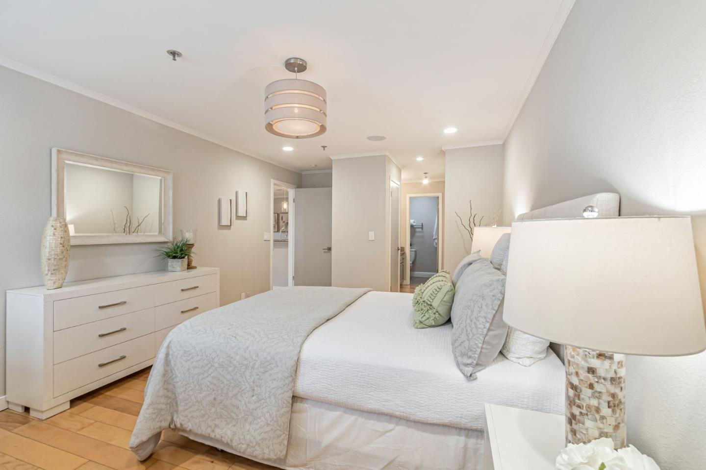 1106 La Terrace CIR
