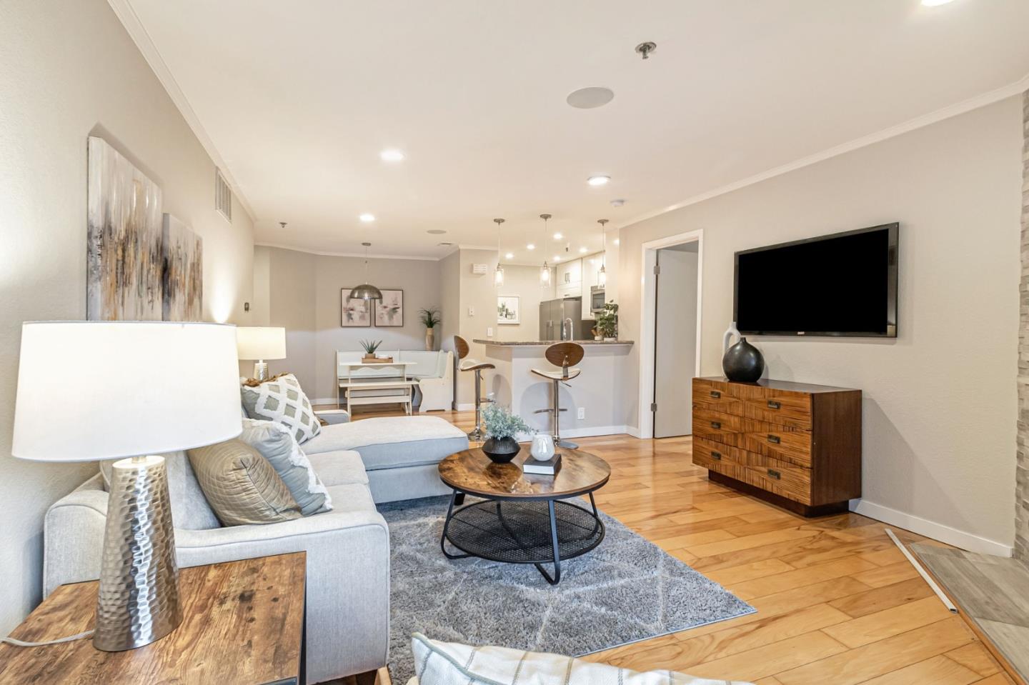 1106 La Terrace CIR