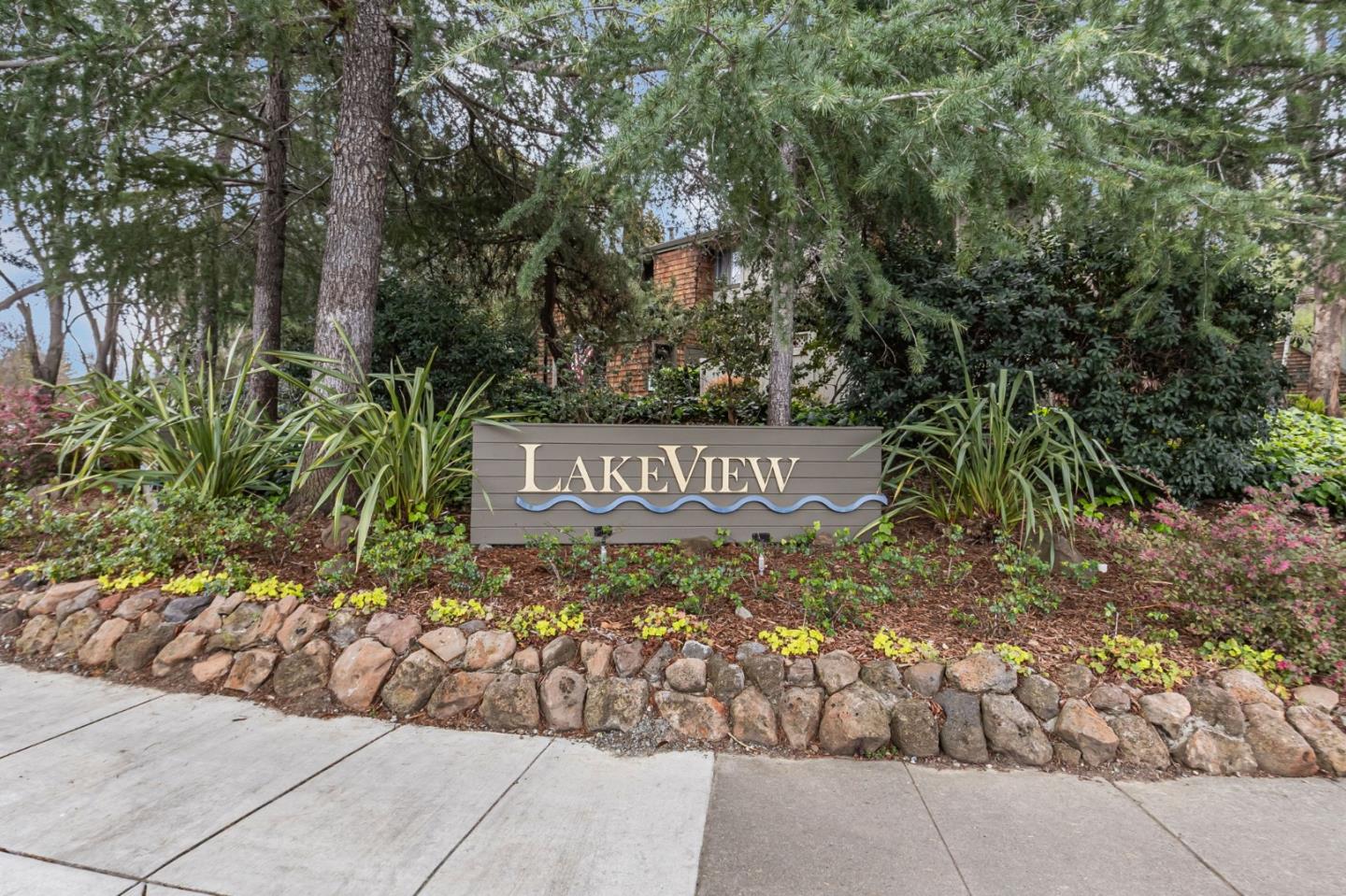 1106 La Terrace CIR