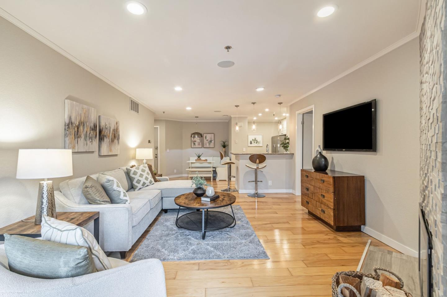 1106 La Terrace CIR