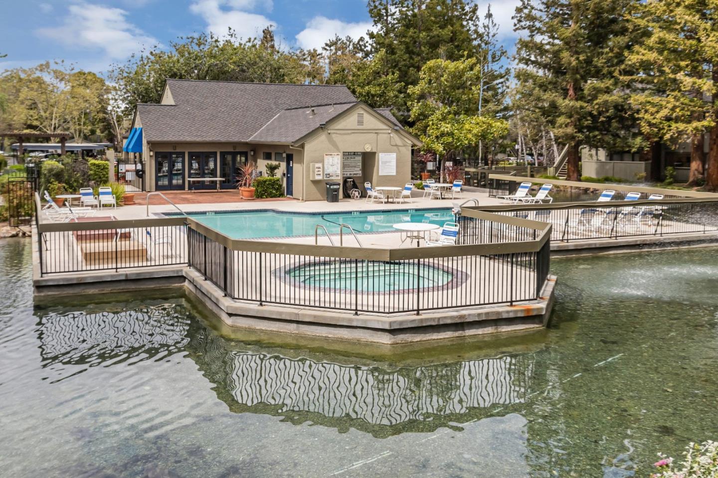 1106 La Terrace CIR