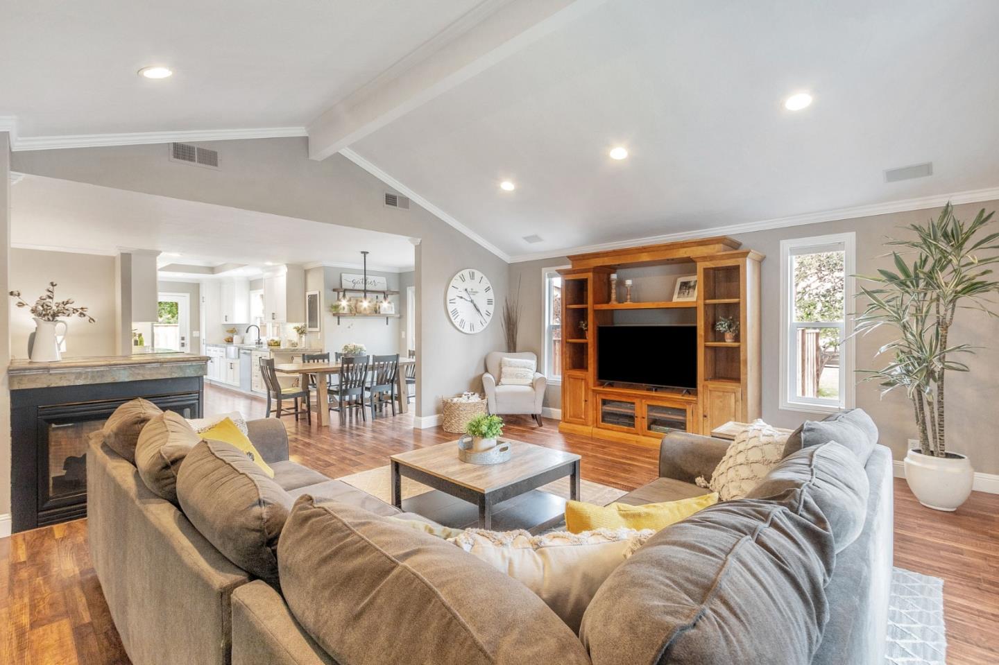 5499 Mary Jo WAY