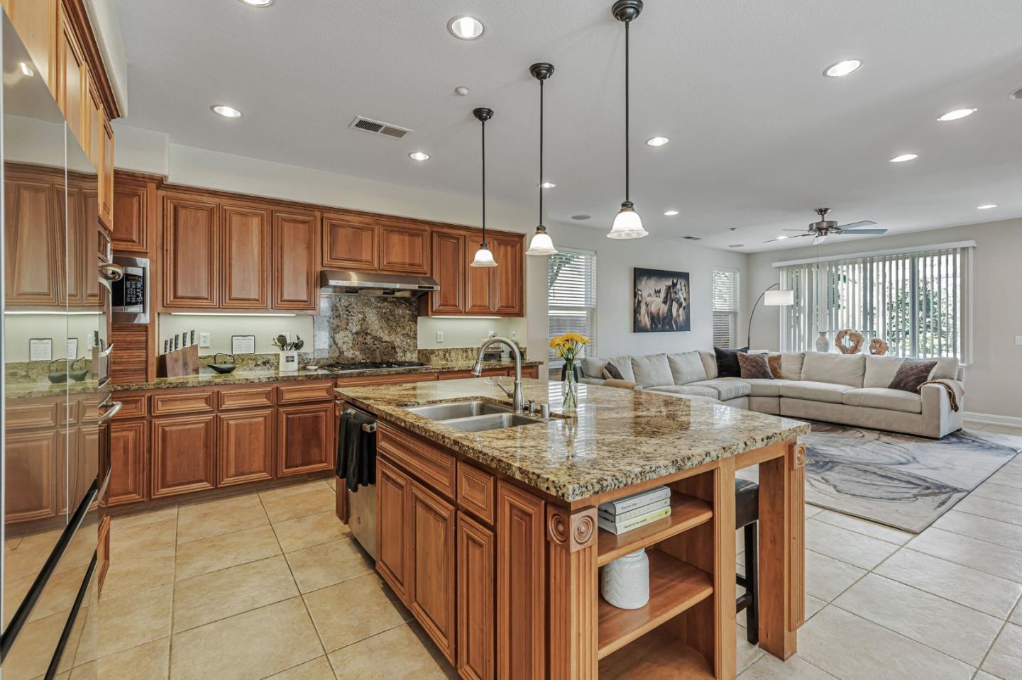 5812 Cajon WAY