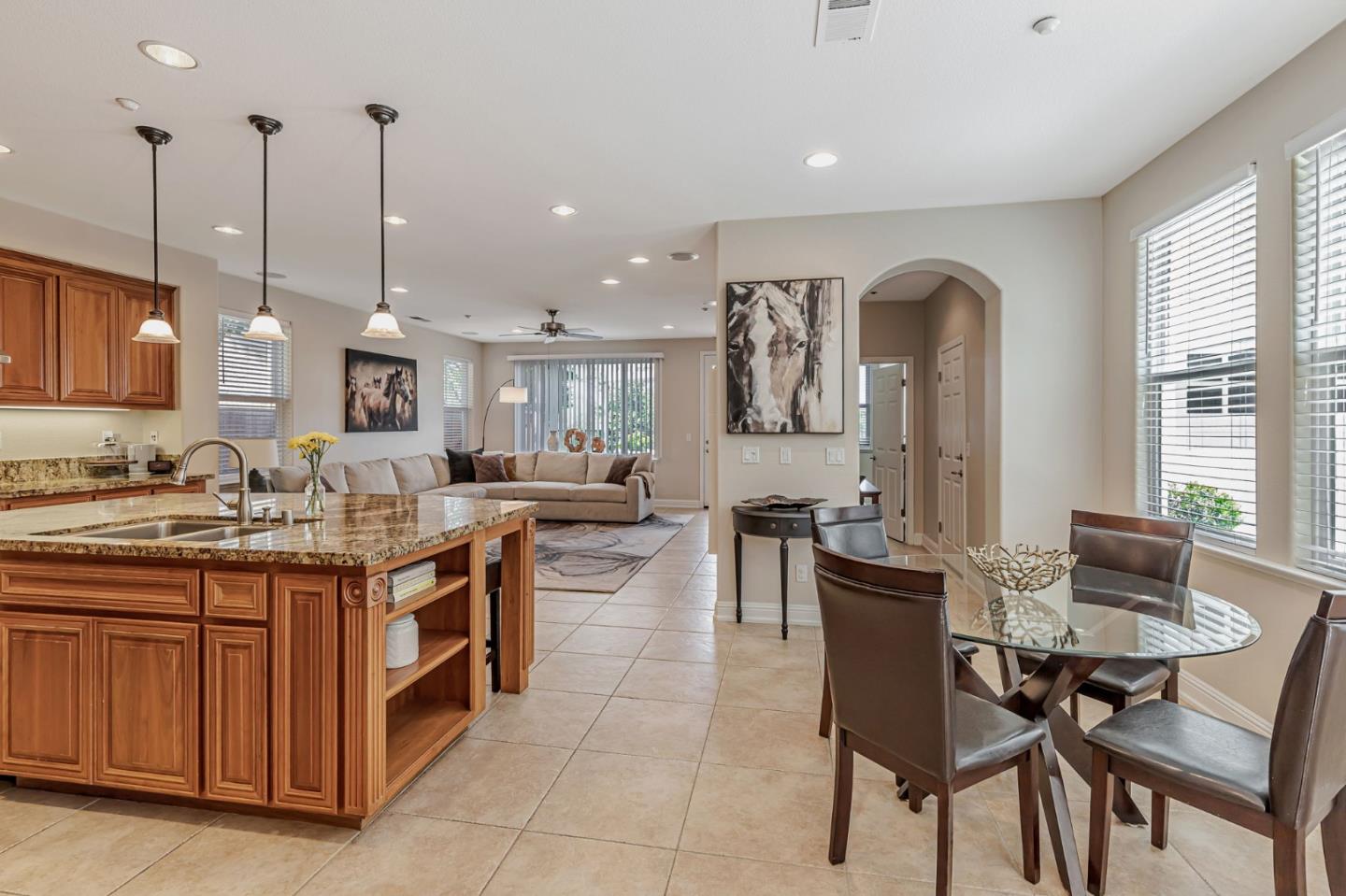 5812 Cajon WAY