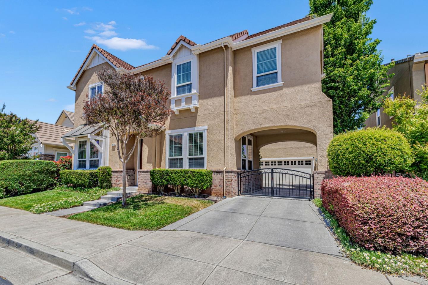 5812 Cajon WAY